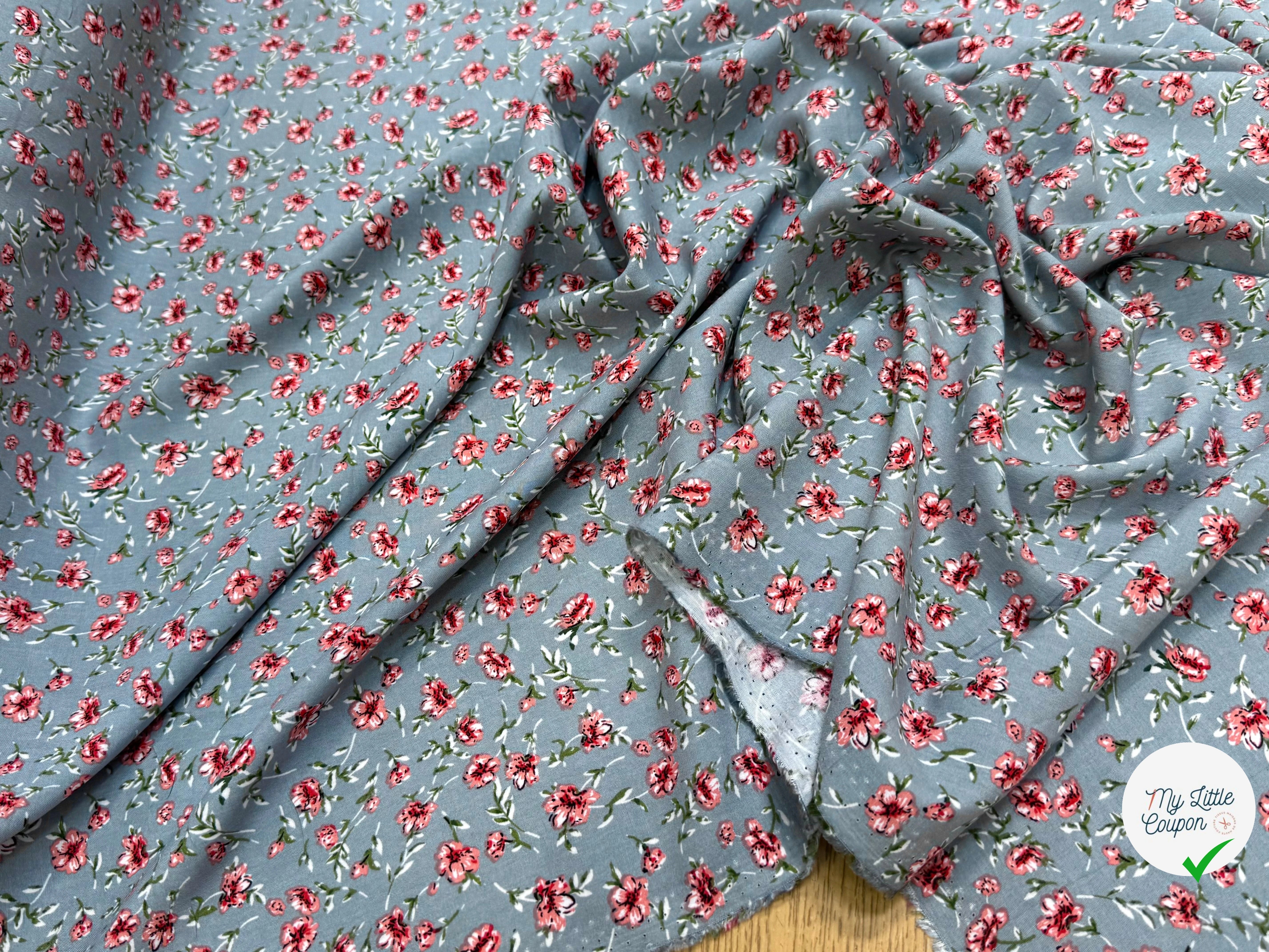 TISSU 100% VISCOSE IMPRIMÉ MINI FLEURS FOND GRIS - My Little Coupon