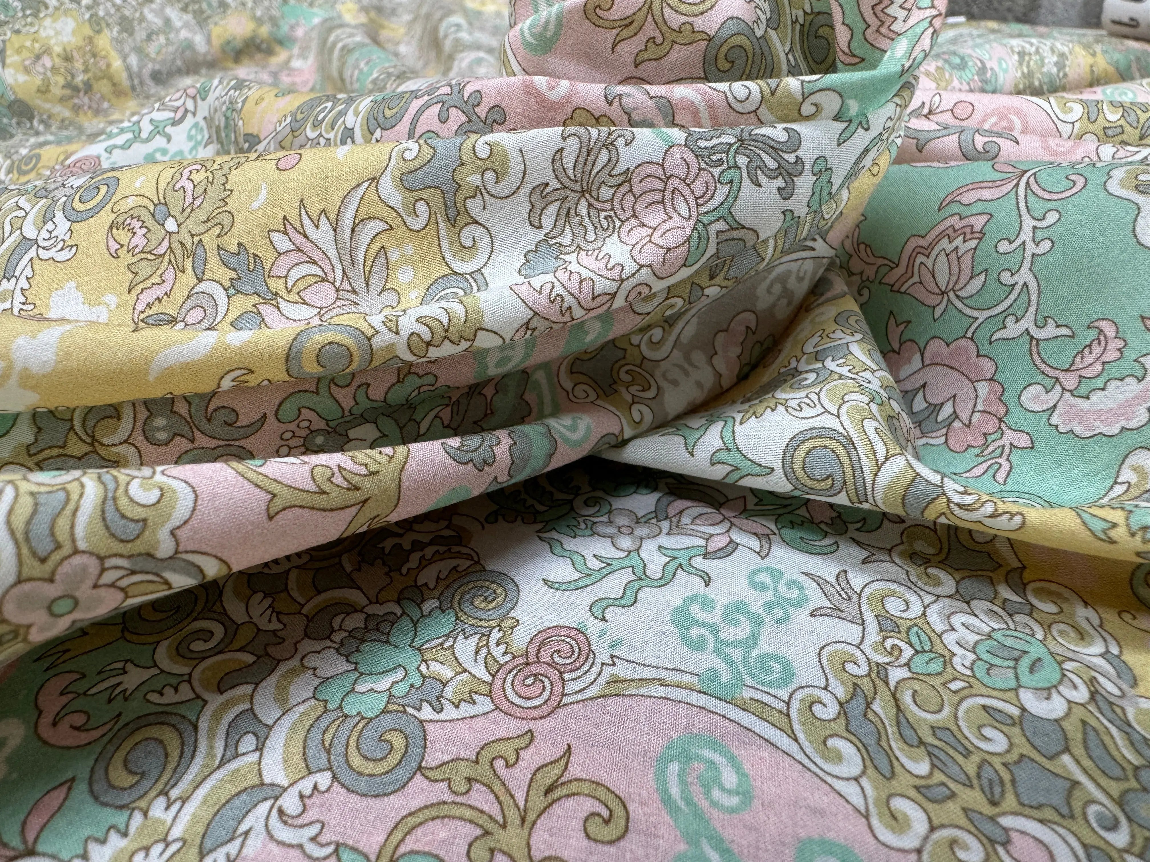 TISSU BATISTE DE COTON PRESTIGIEUSE LONDON - My Little Coupon