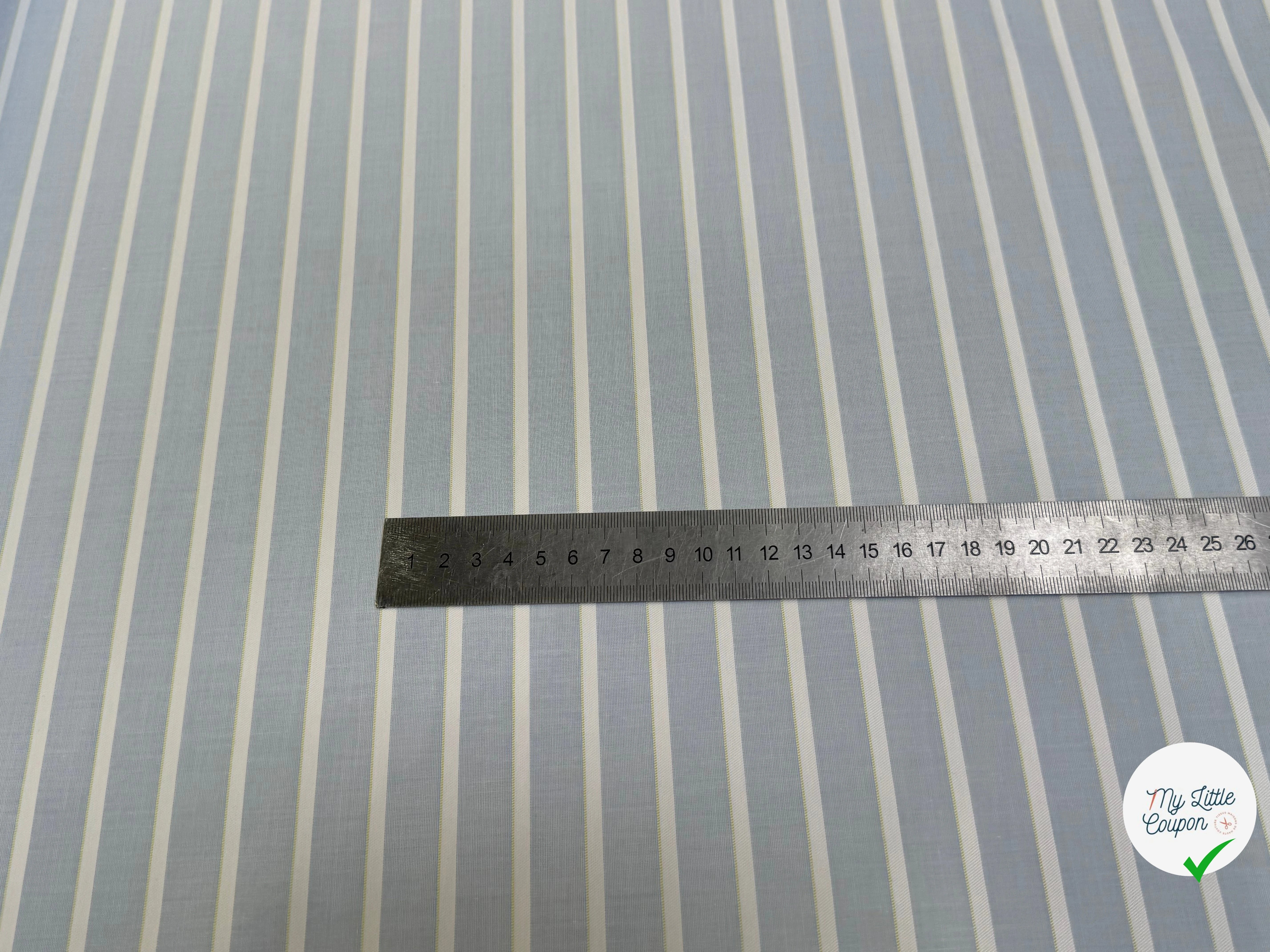 TISSU CHEMISE 100% COTON ORGANIC À GROSSES RAYURES WHITE & SKY BLUE - My Little Coupon