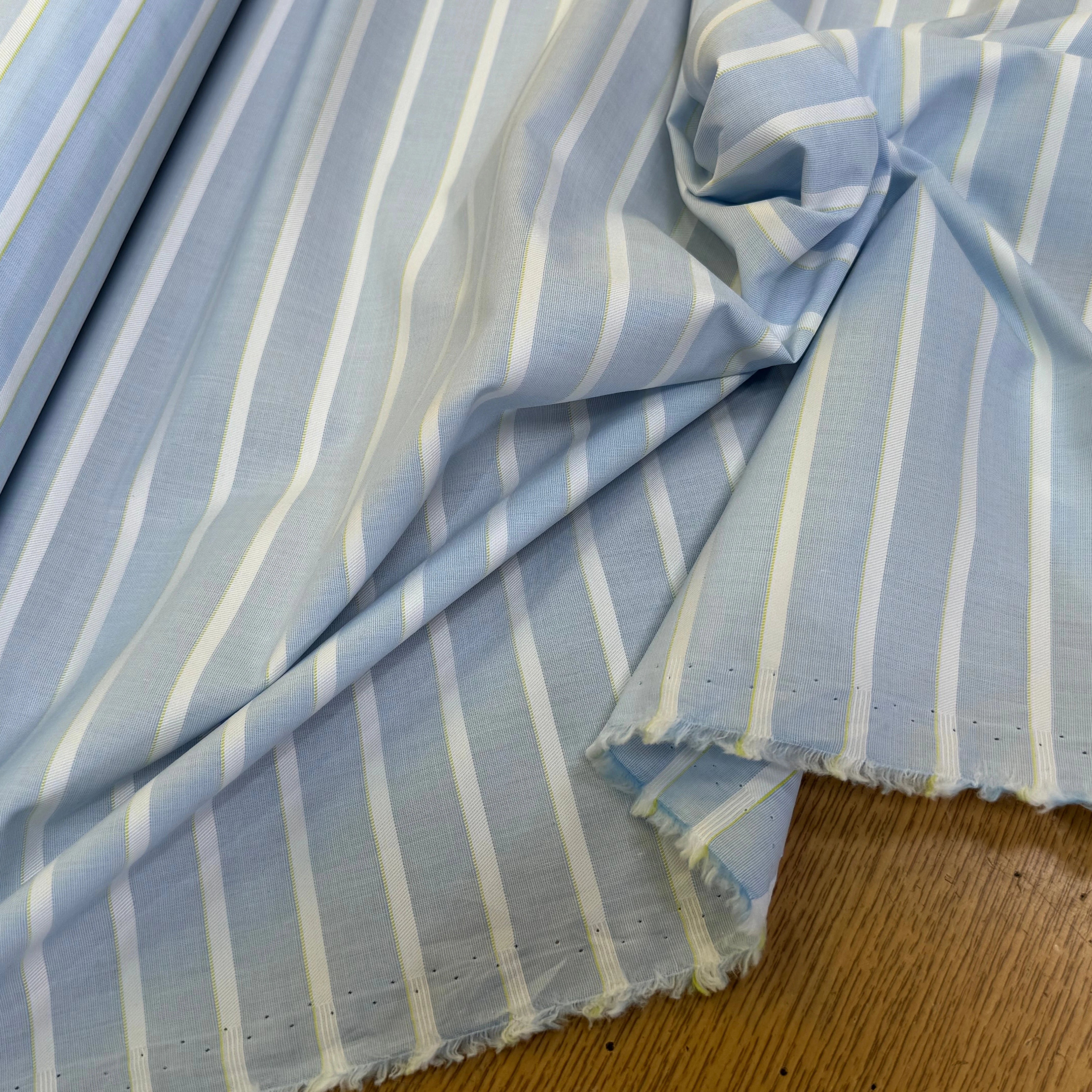TISSU CHEMISE 100% COTON ORGANIC À GROSSES RAYURES WHITE & SKY BLUE - My Little Coupon