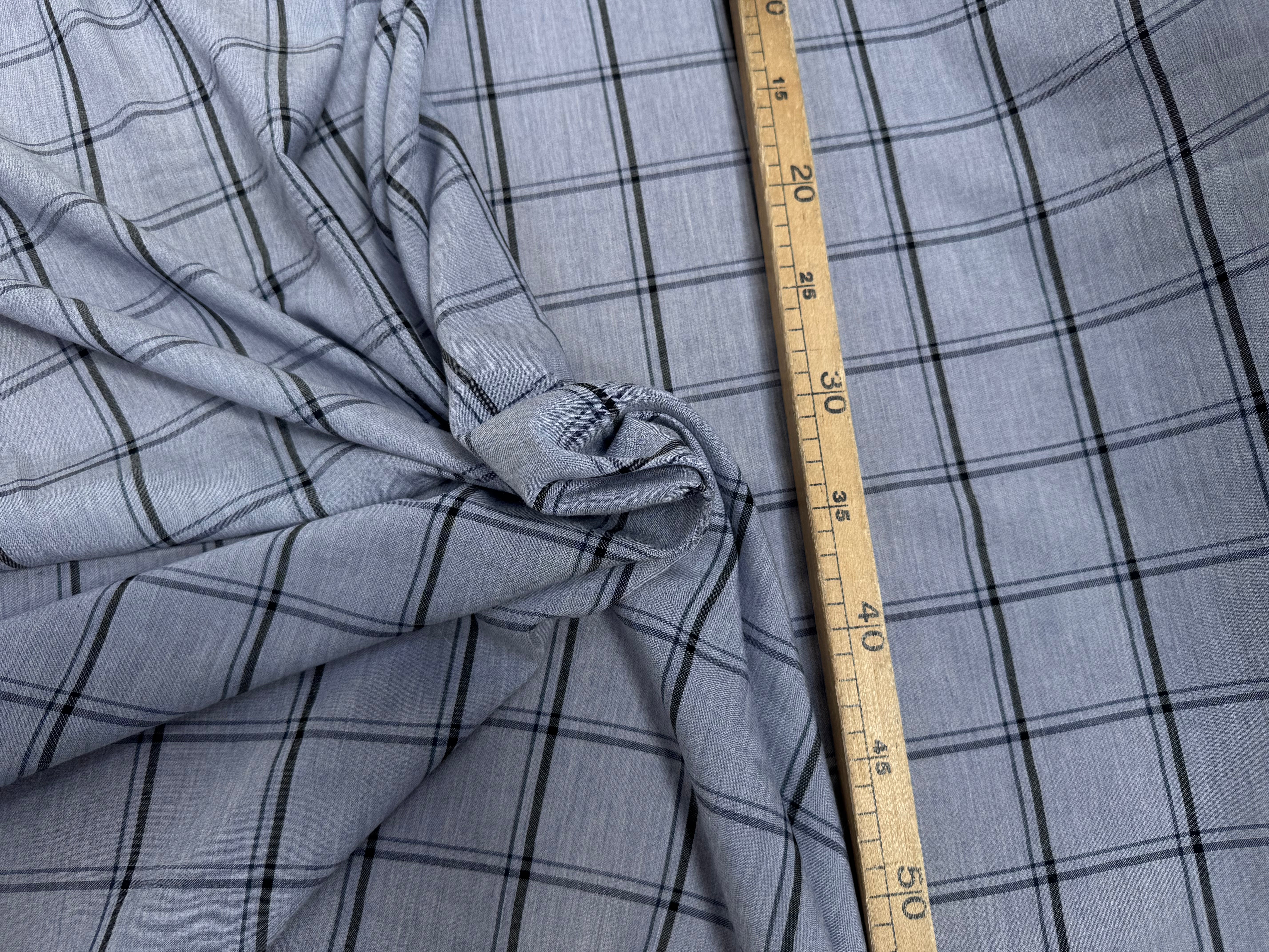 TISSU COTON CHEMISE FOND GRIS MOTIFS CARREAUX GRIS FONCÉ ULRTA DOUX - My Little Coupon