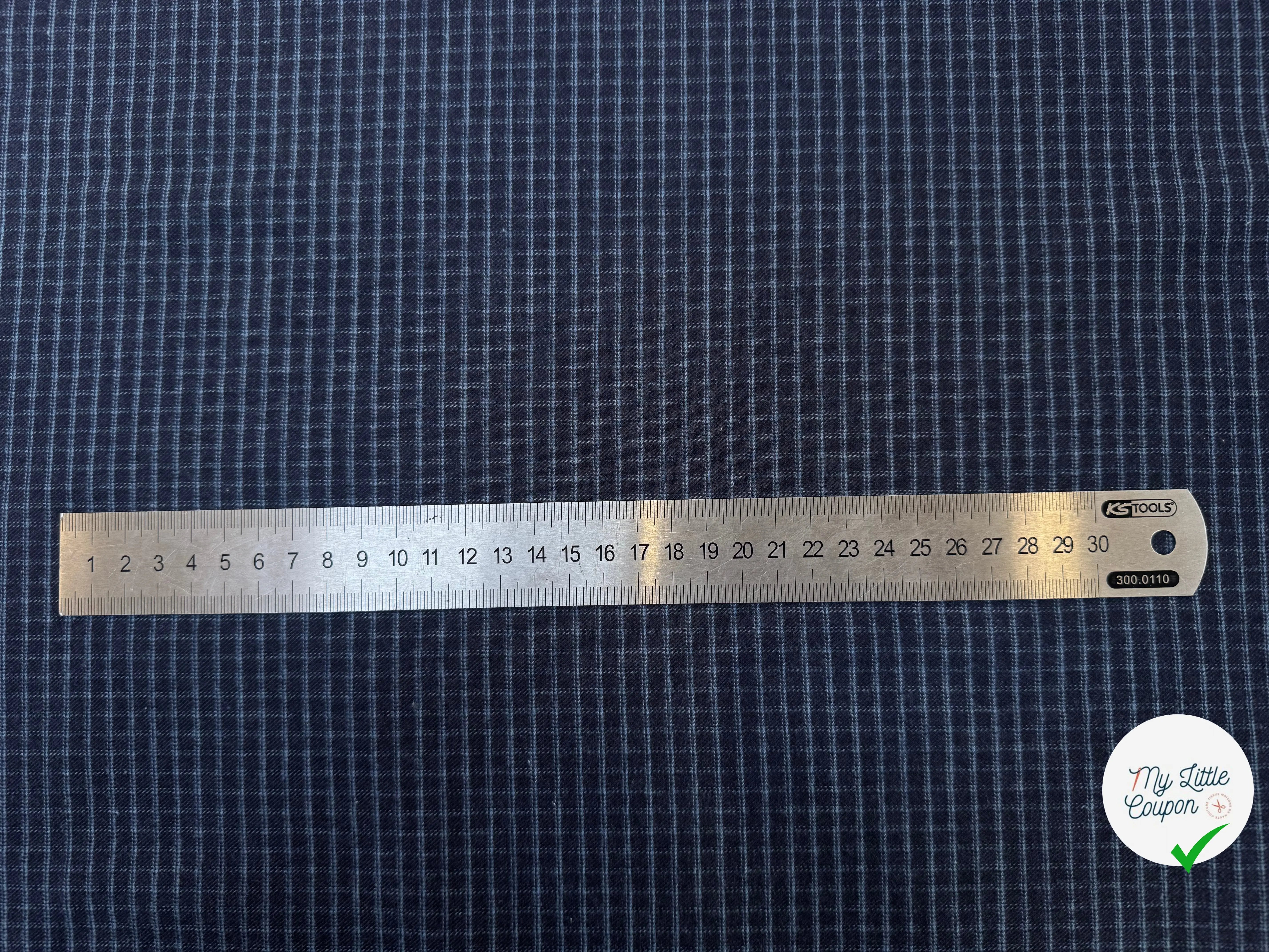 TISSU COTON TRAPPEUR BLEU NAVY MOTIFS PETITS CARREAUX BLEU CLAIR - My Little Coupon