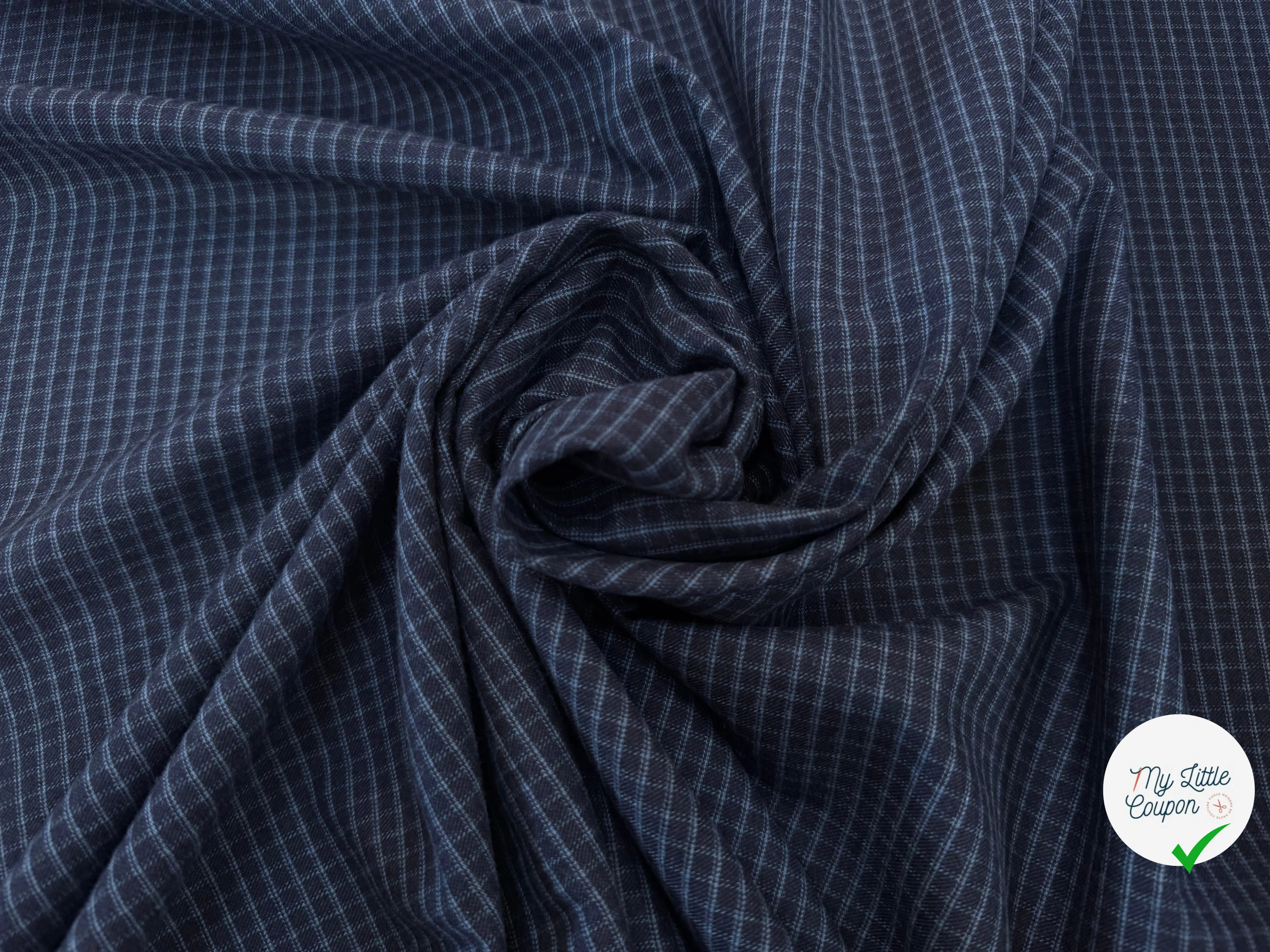 TISSU COTON TRAPPEUR BLEU NAVY MOTIFS PETITS CARREAUX BLEU CLAIR - My Little Coupon