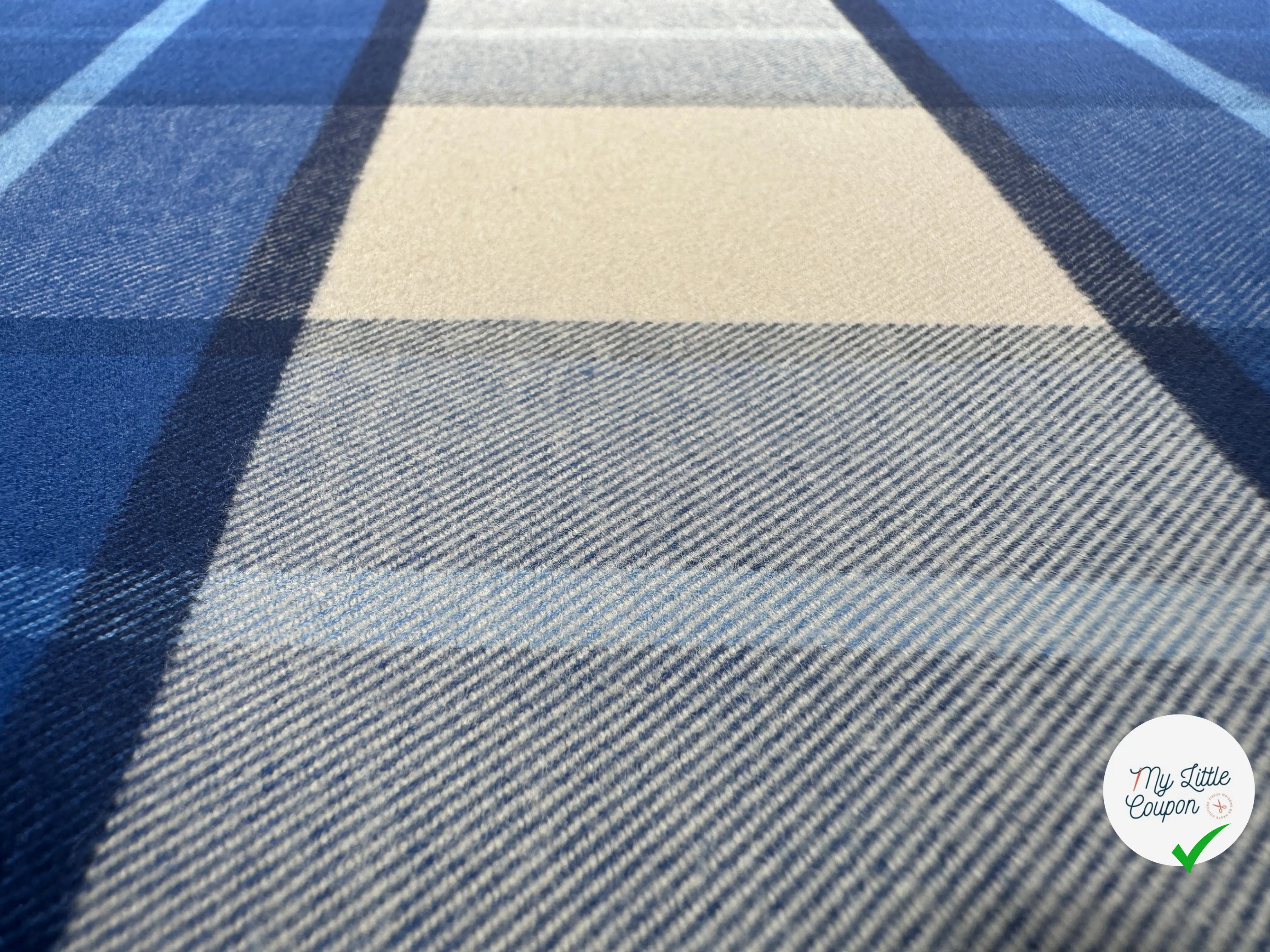 TISSU COTON TRAPPEUR CARREAUX BLEU CREME CONTRECOLLÉ - My Little Coupon