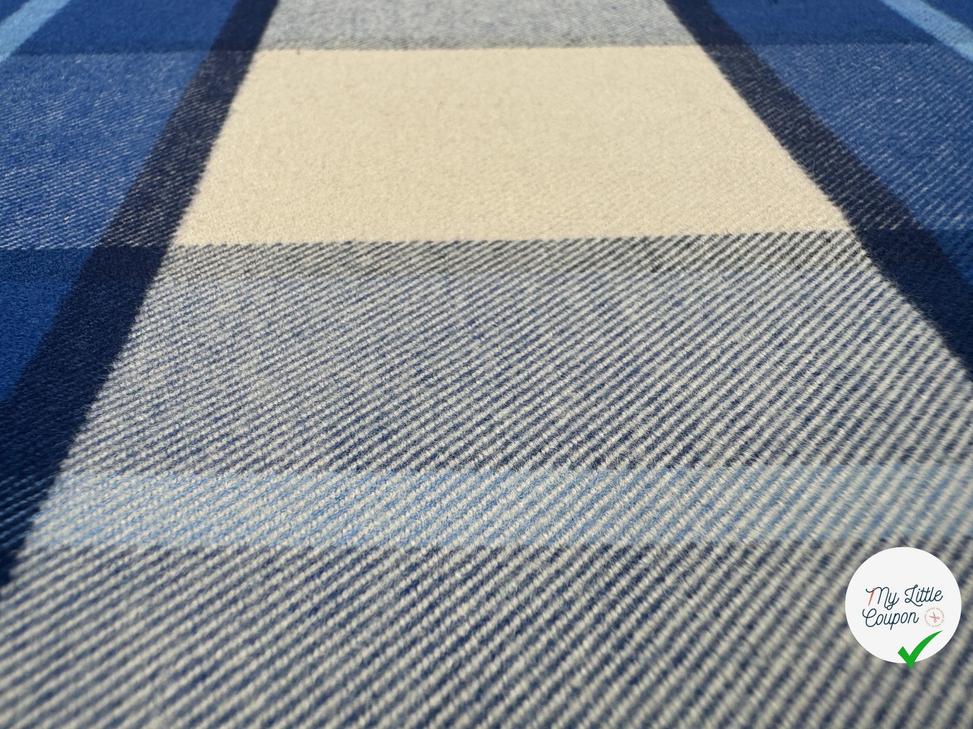 TISSU COTON TRAPPEUR CARREAUX BLEU CREME CONTRECOLLÉ - My Little Coupon