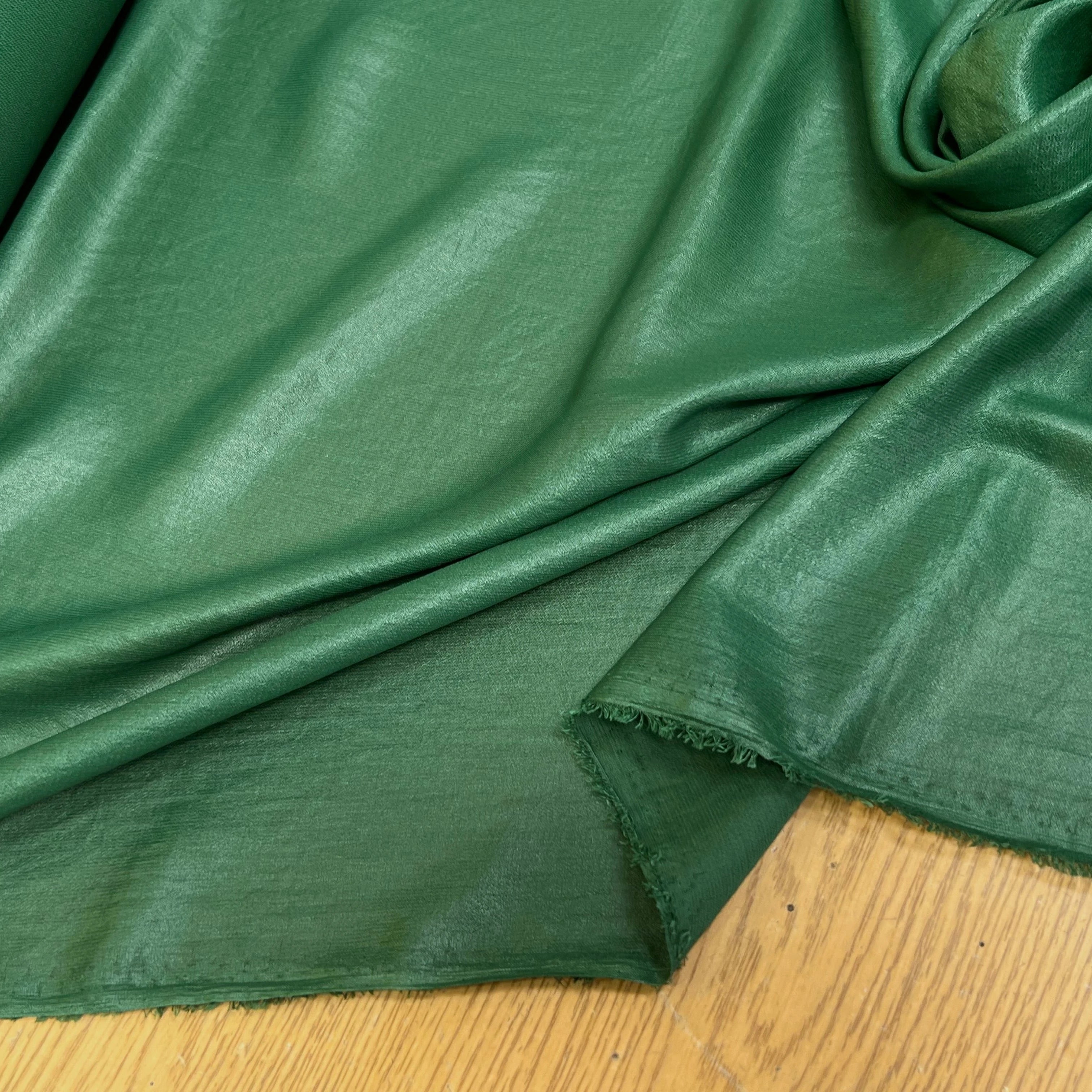 TISSU FLUIDE SCINTILLANT ÉFFET HUILÉ VERT - My Little Coupon