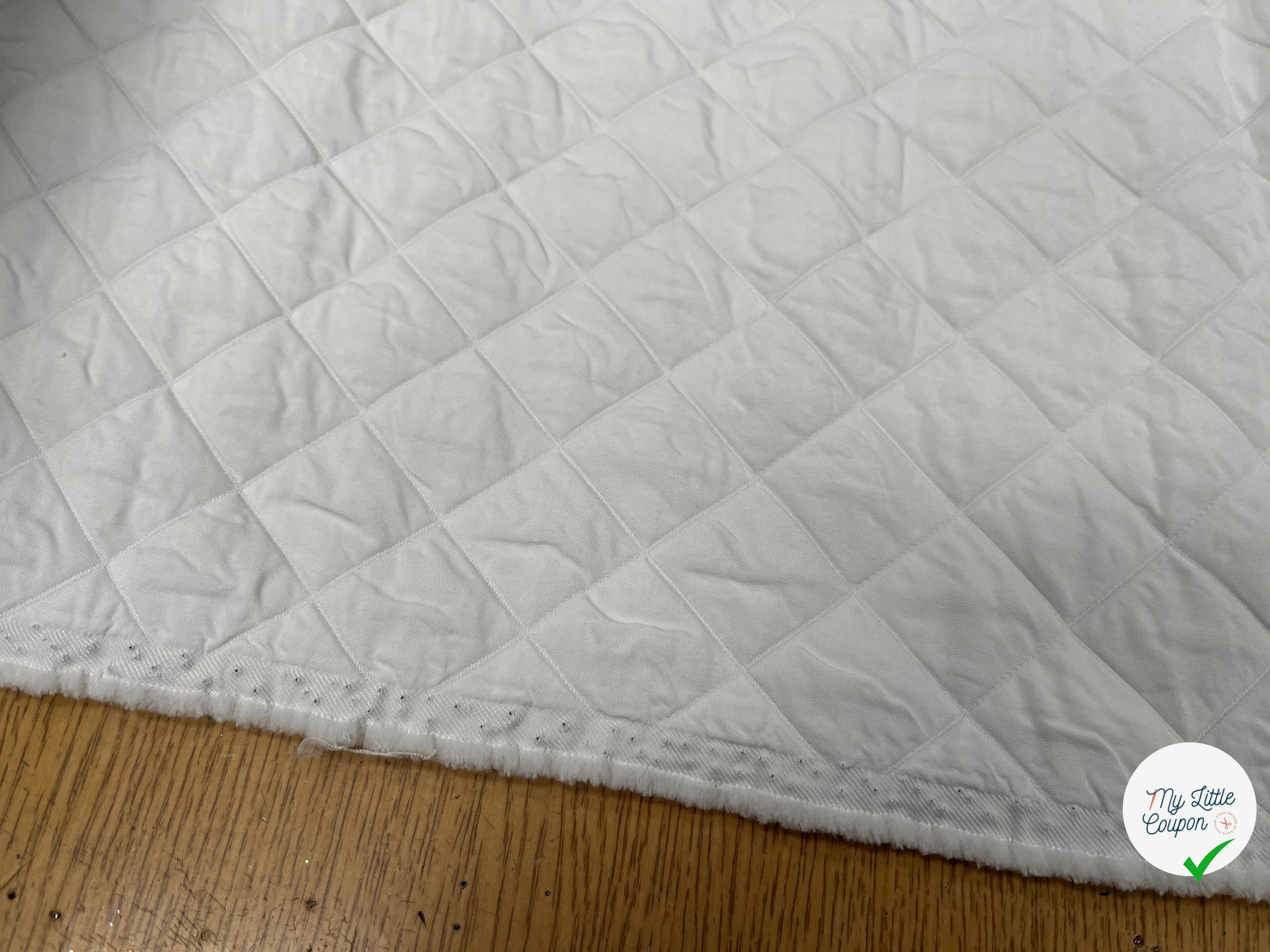 TISSU MATELASSÉ BLANC MOTIF LOSANGE ENVERS DOUX - My Little Coupon