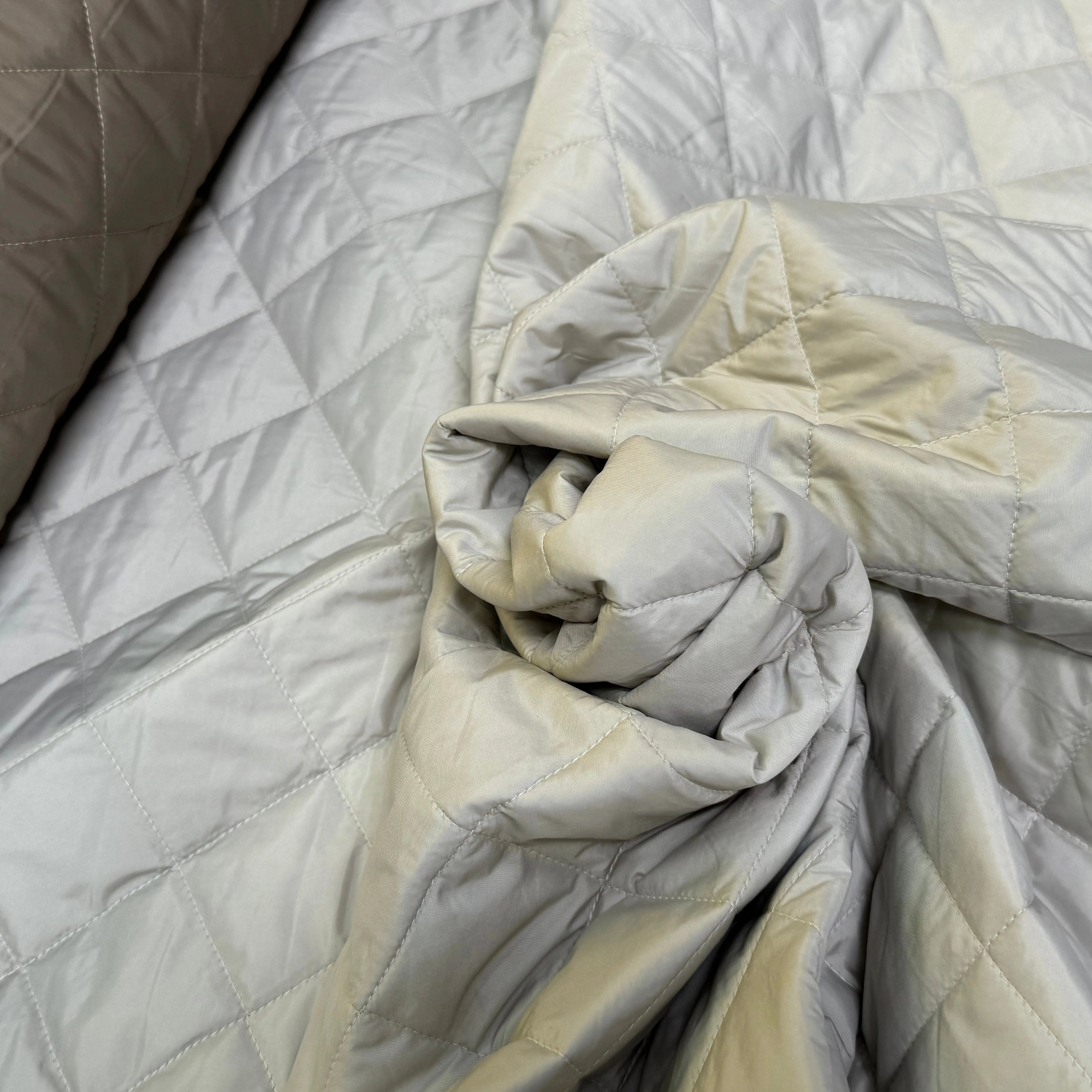 TISSU MATELASSÉ DEUX FACE DOUDOUNE GREIGE & STONE LOSANGE - My Little Coupon