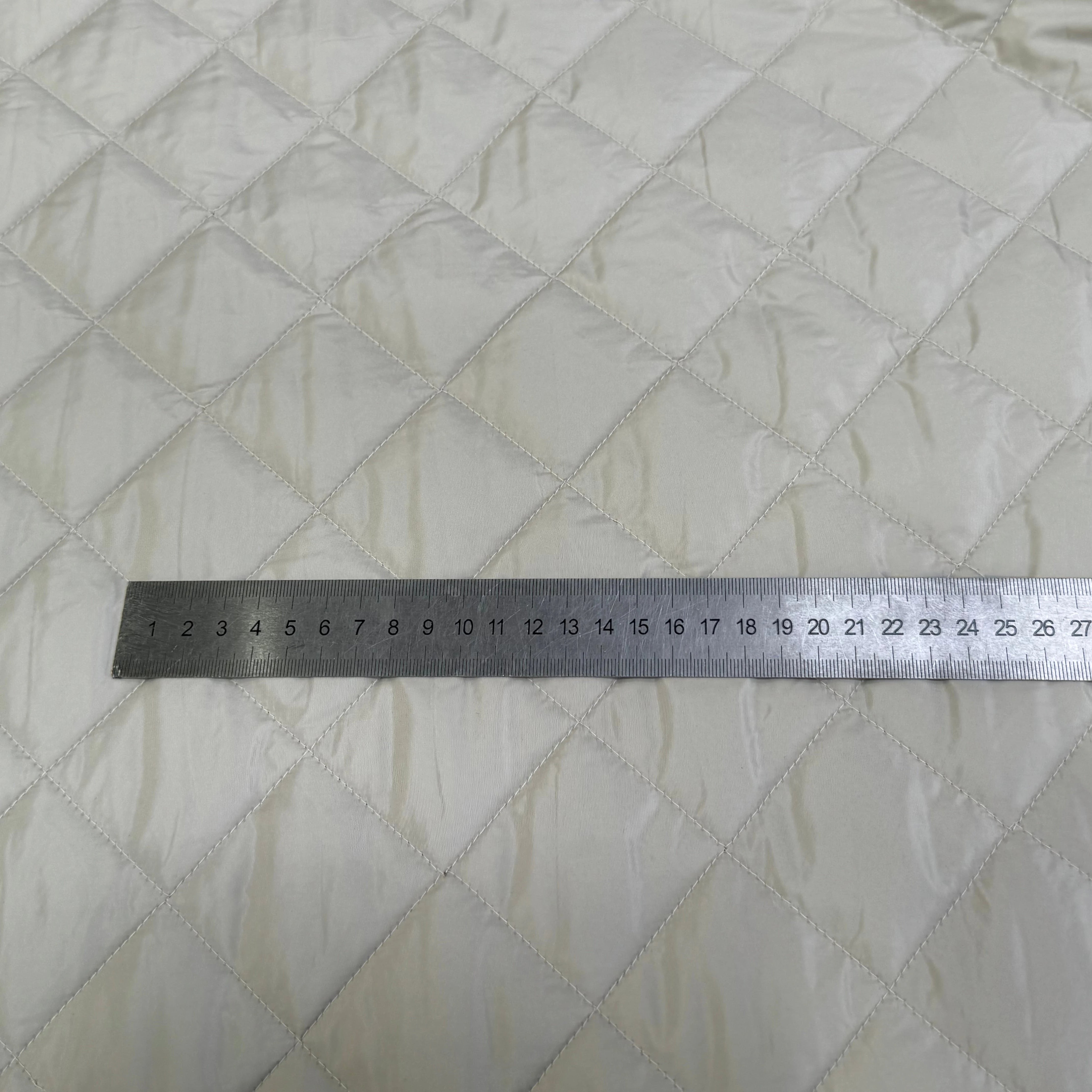 TISSU MATELASSÉ DEUX FACE DOUDOUNE GREIGE & STONE LOSANGE - My Little Coupon