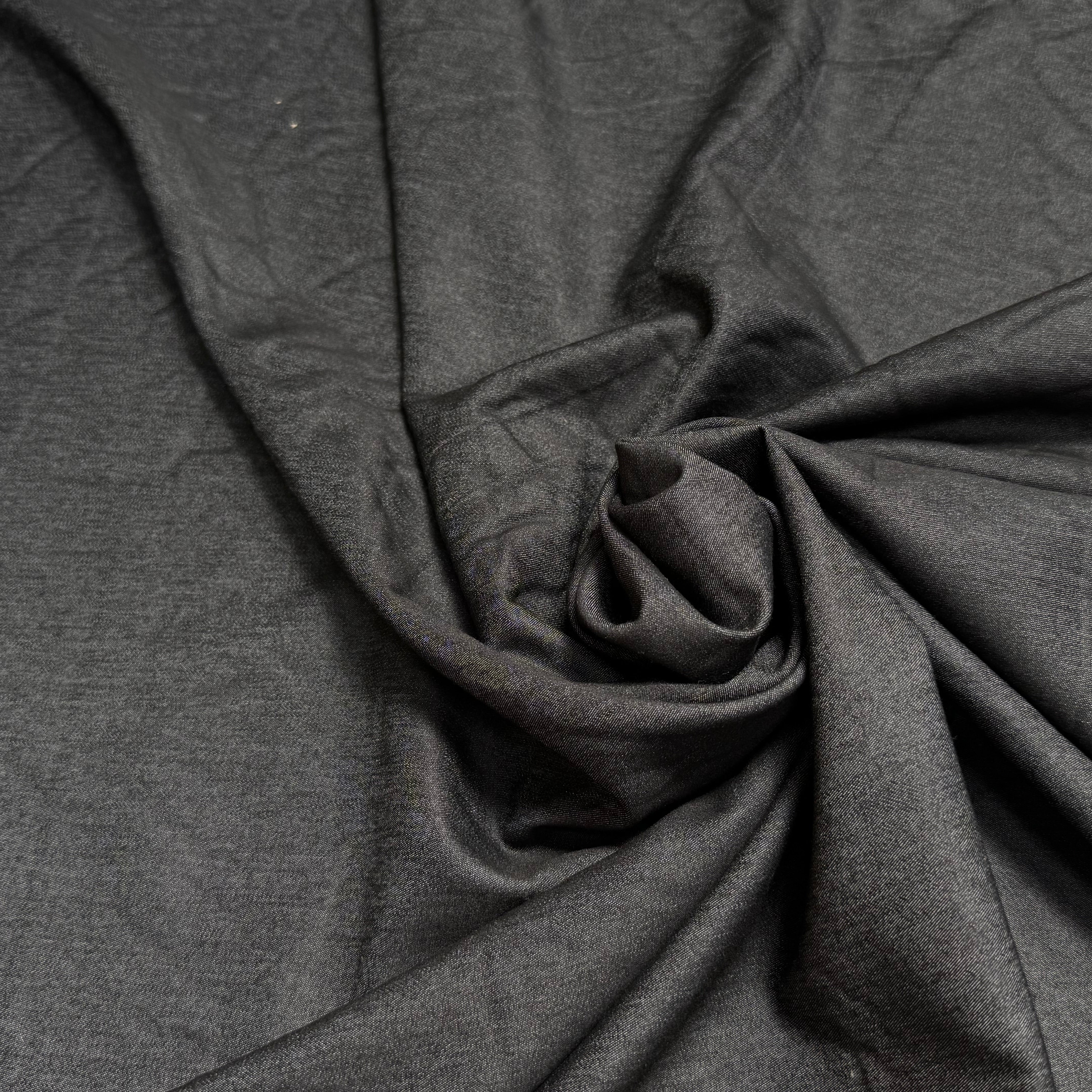 TISSU POLYVISCOSE FLUIDE SATINÉ GRIS ESPRIT DENIM - My Little Coupon