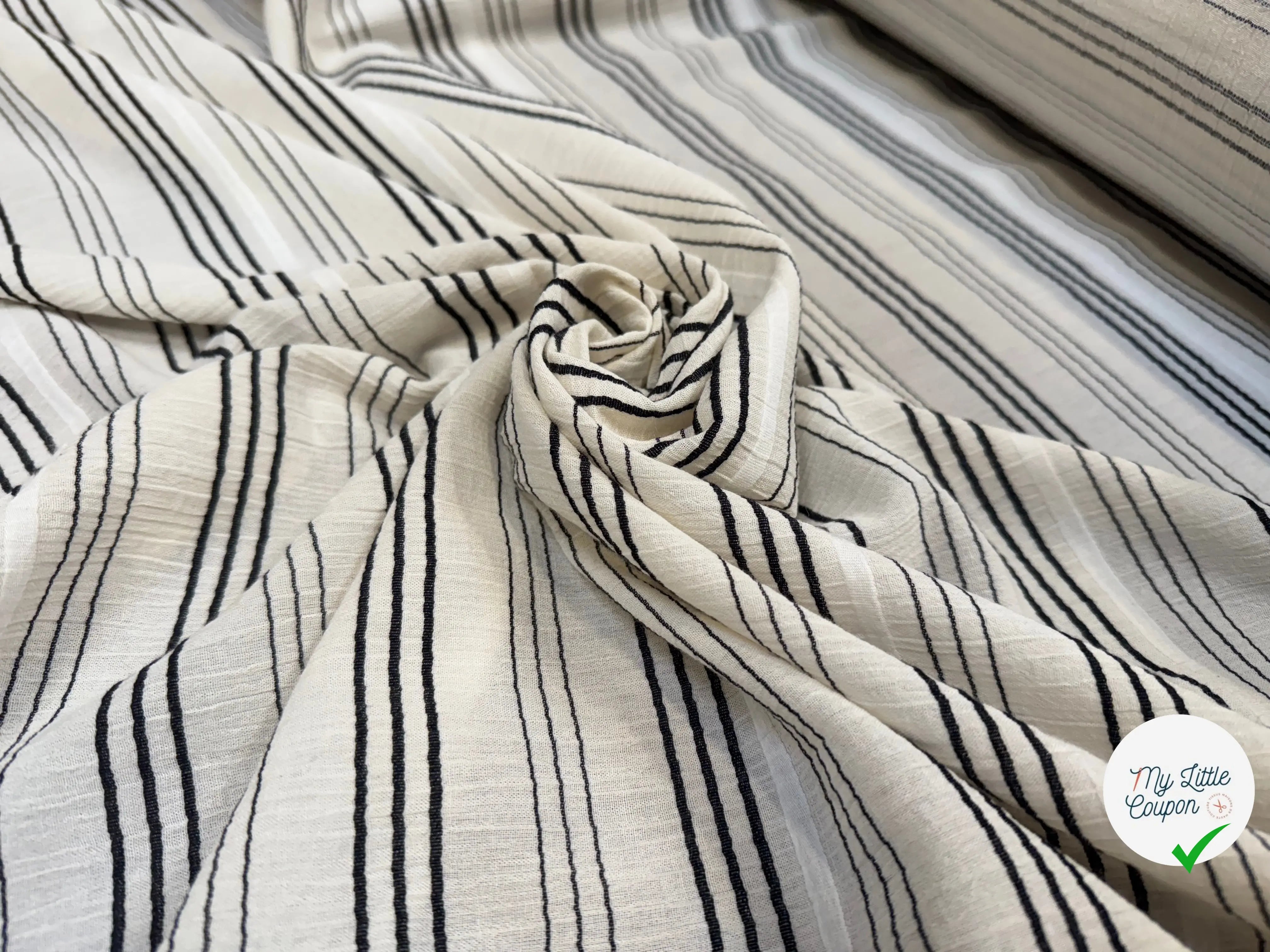 TISSU RAYÉ ECRU NOIR 56% COTON BIO 44% VISCOSE - My Little Coupon