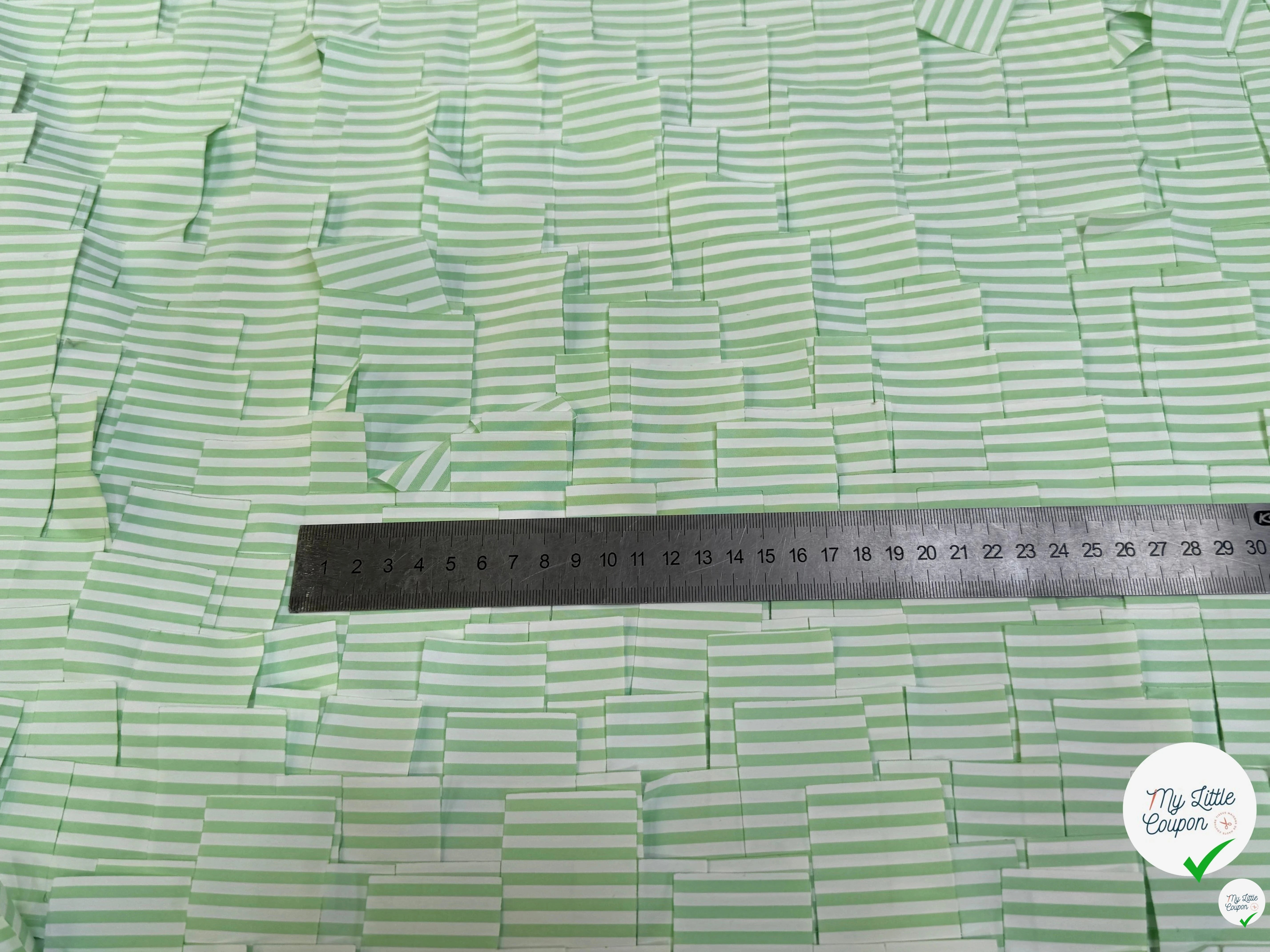 TISSU RAYURES FILS COUPÉS VERT VENITIAN TRÈS TRAVAILLÉ - My Little Coupon