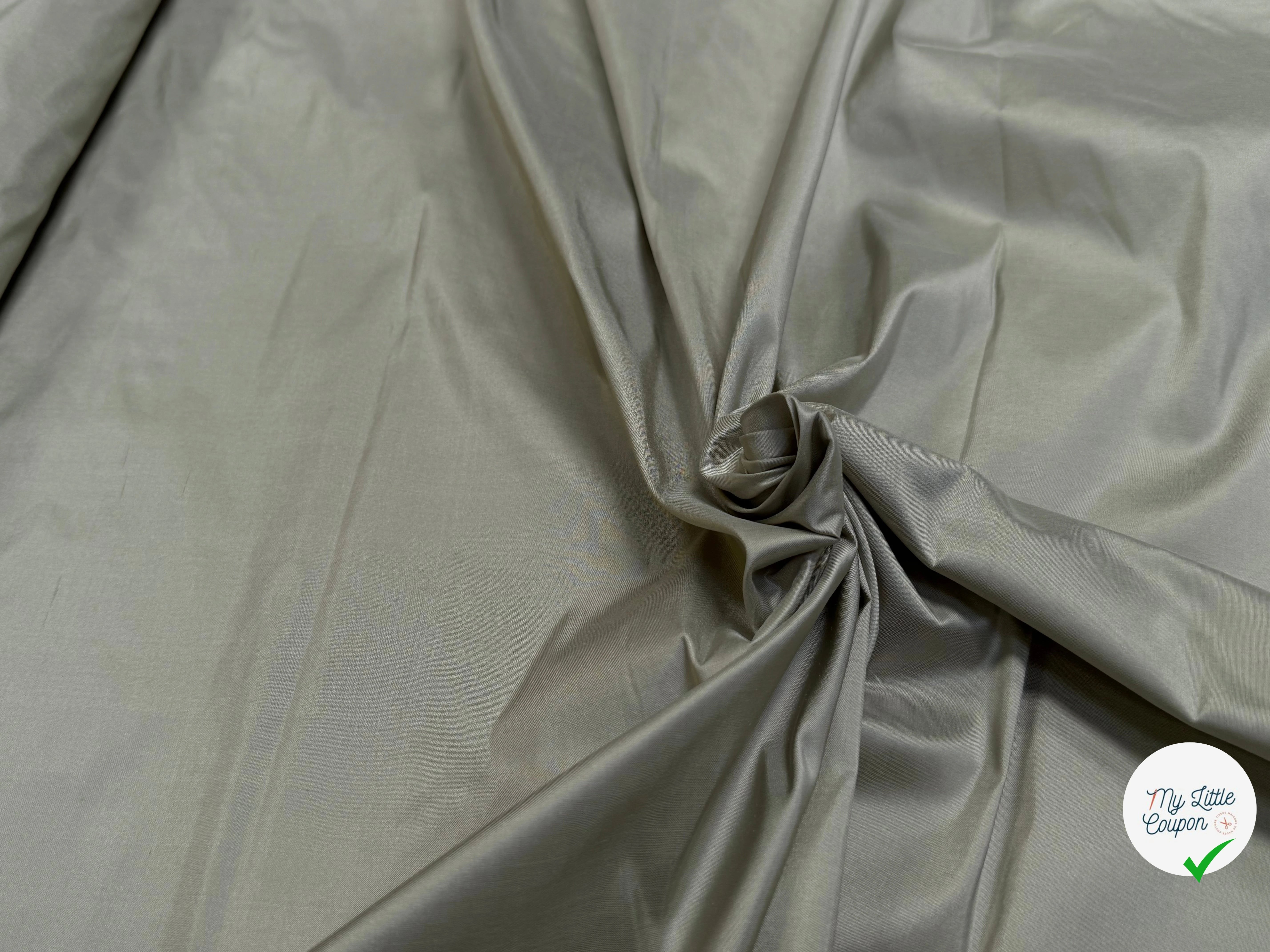 TISSU SATINÉ 100% SOIE BEIGE - My Little Coupon