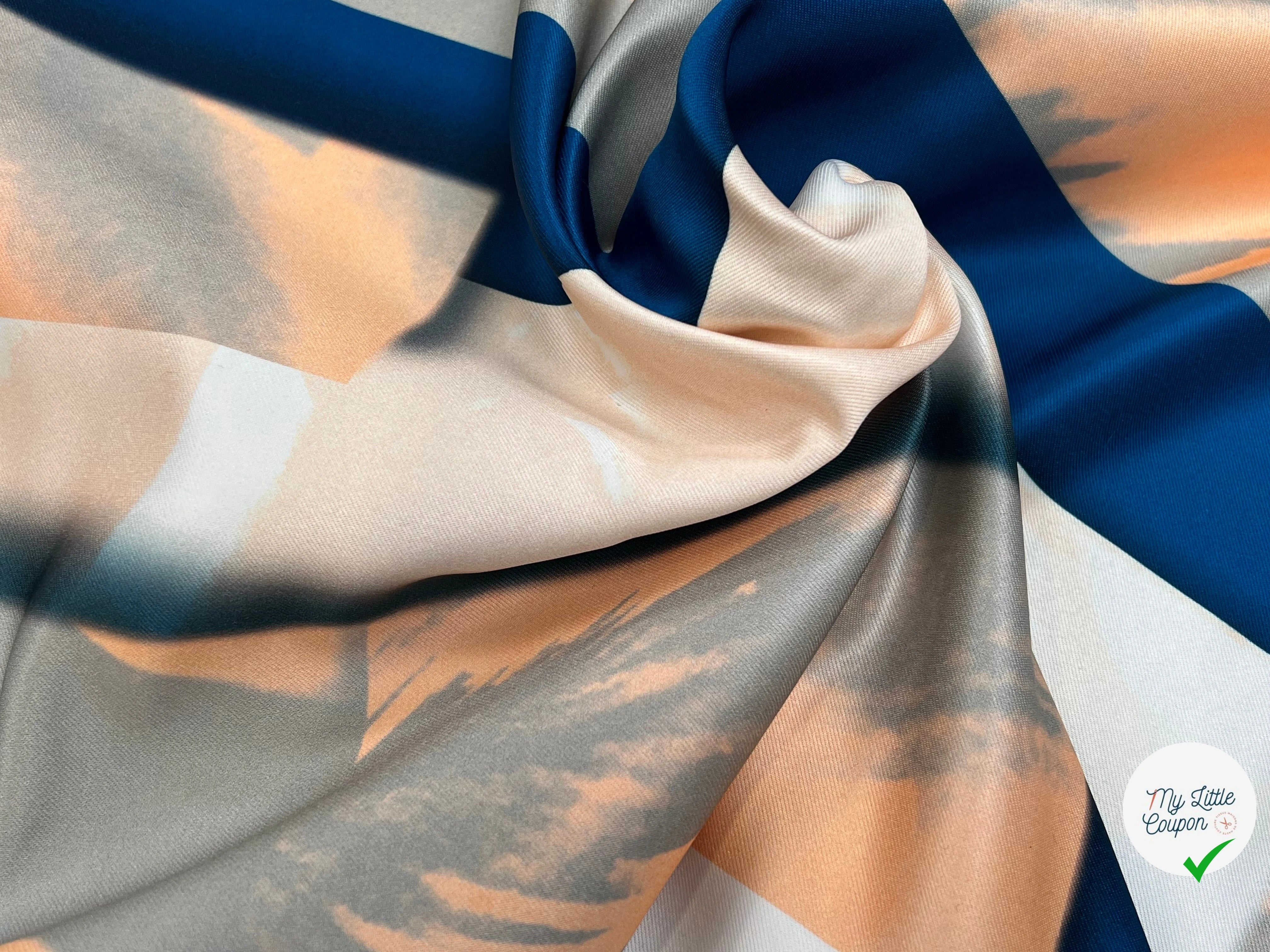TISSU SATINÉ POLYESTER MOTIF AMBIANCE BLEU ROSE - My Little Coupon