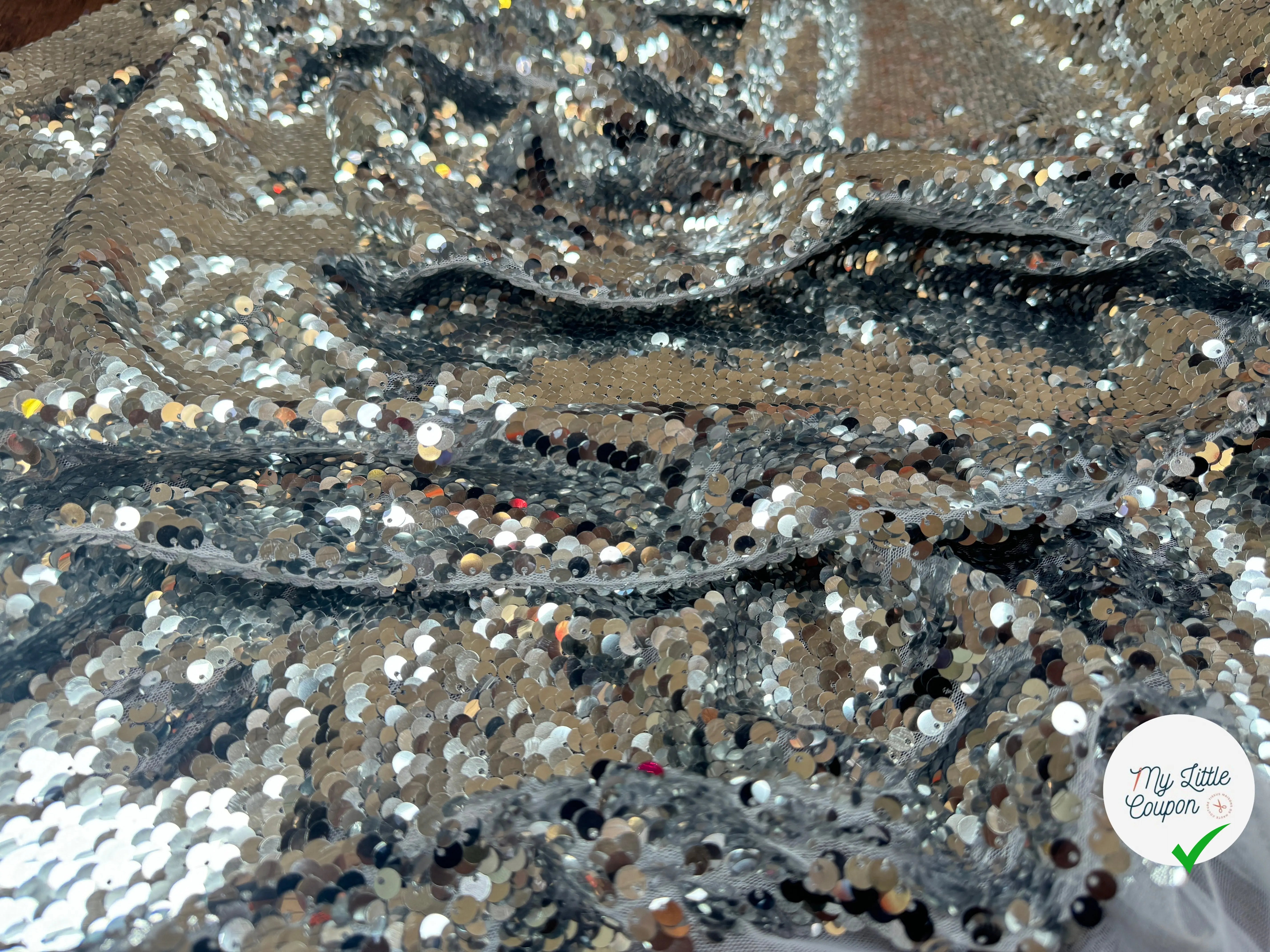 TISSU SEQUIN PAILLETTES SUR TULLE SILVER - My Little Coupon