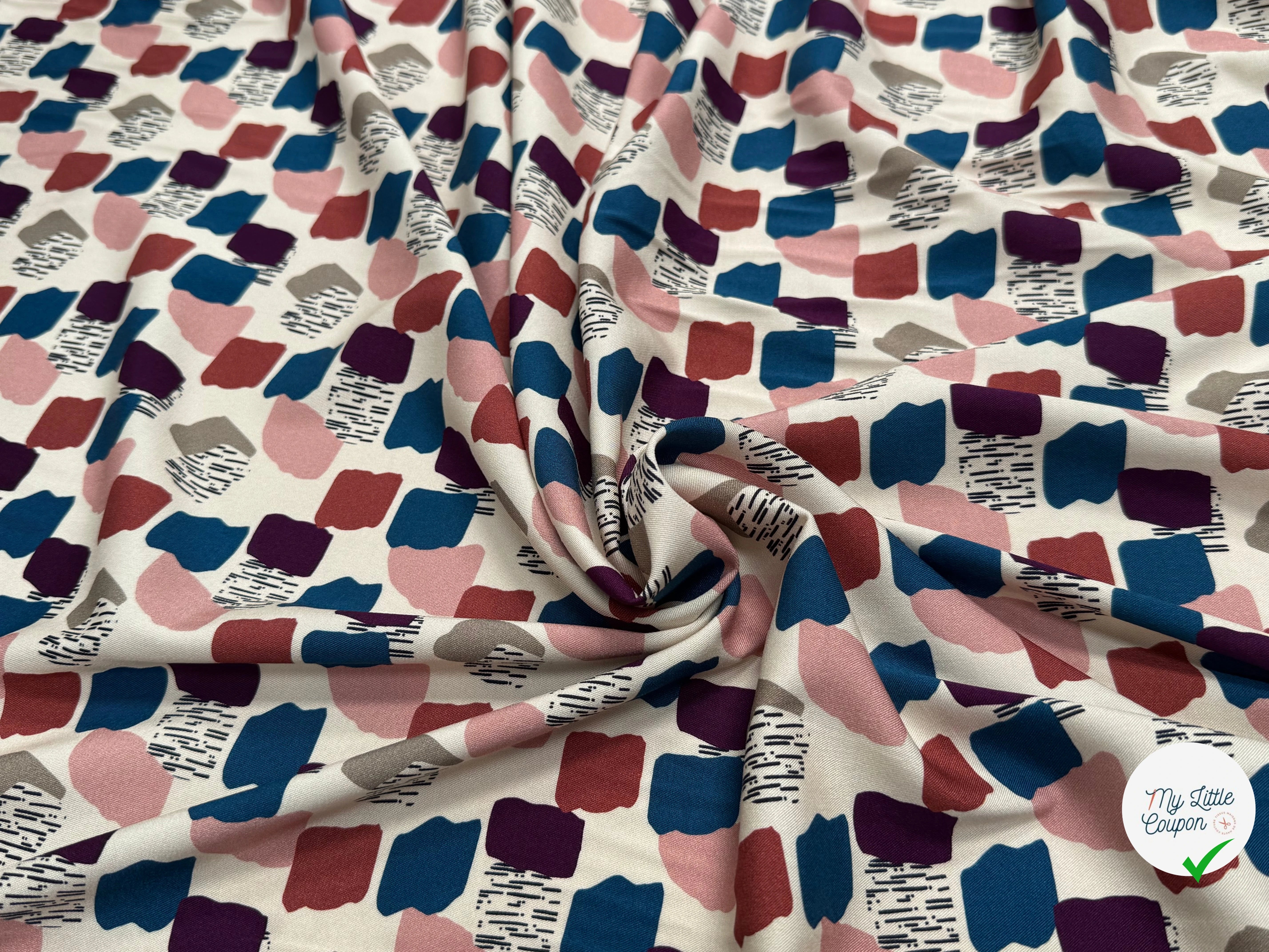 TISSU VISCOSE ÉLASTHANNE IMPRIMÉ TRAIN PUNGI TOPO TRAIN - My Little Coupon