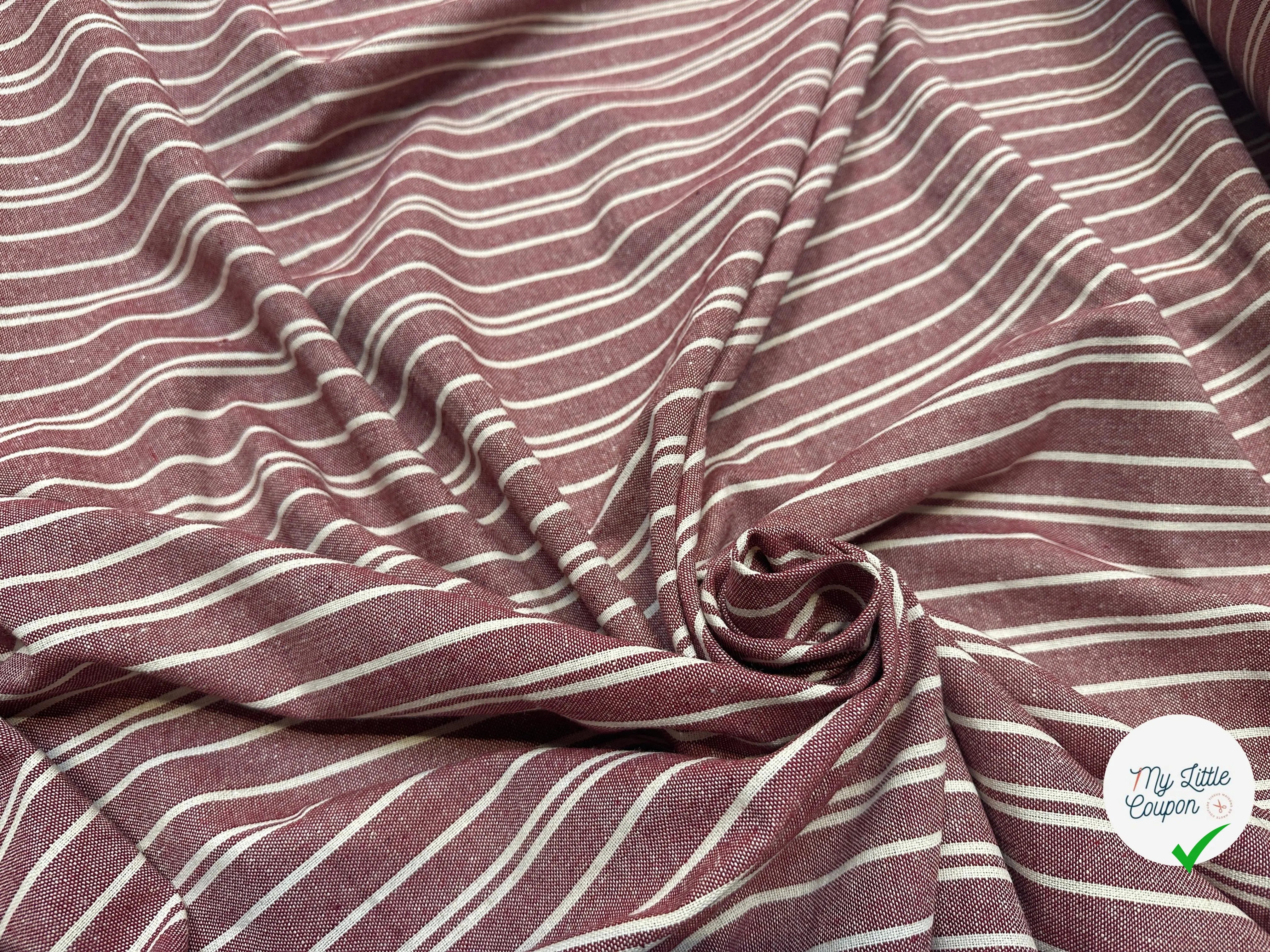 TOILE COTON RAYURES IRREGULIERES ELEGANTES EFFET LIN FOND ROUGE - My Little Coupon