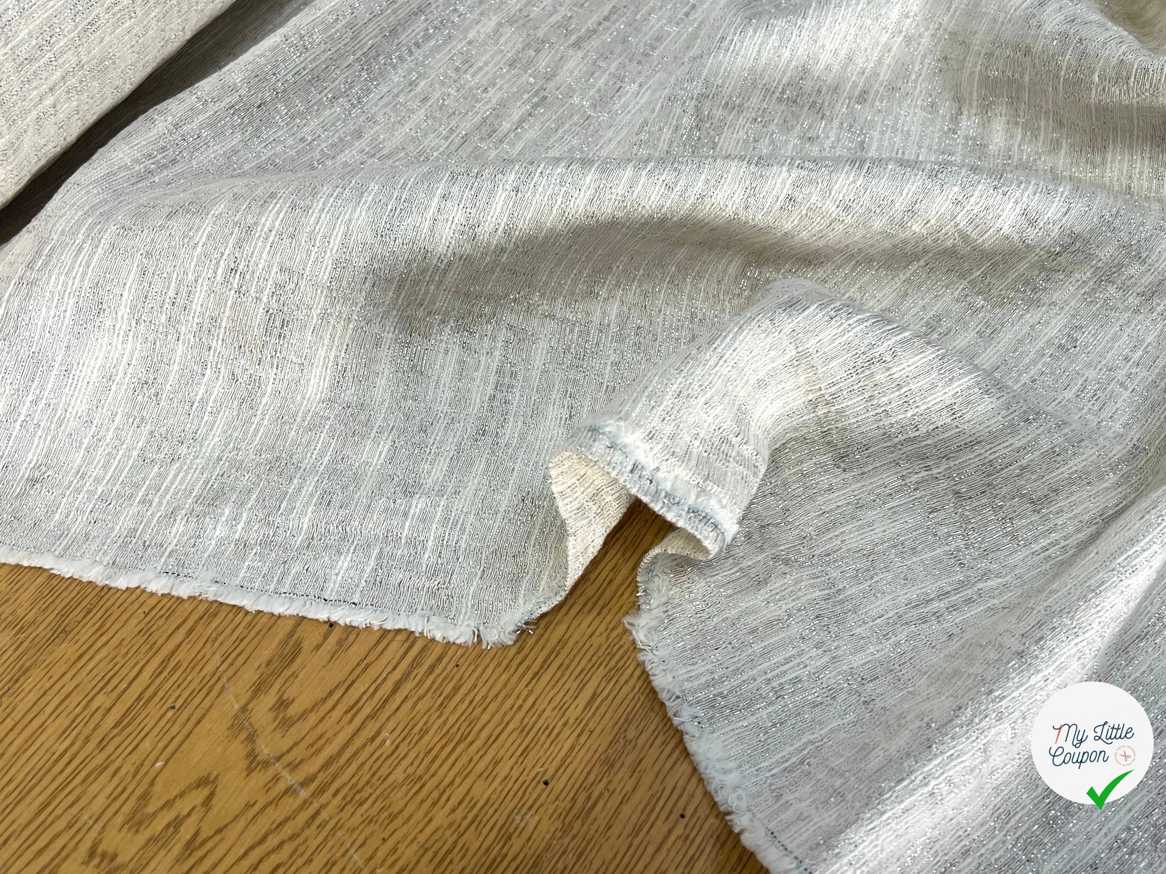 TOILE FIL À FIL TEXTURÉE BLANC CASSÉ FILS ARGENTÉ - My Little Coupon