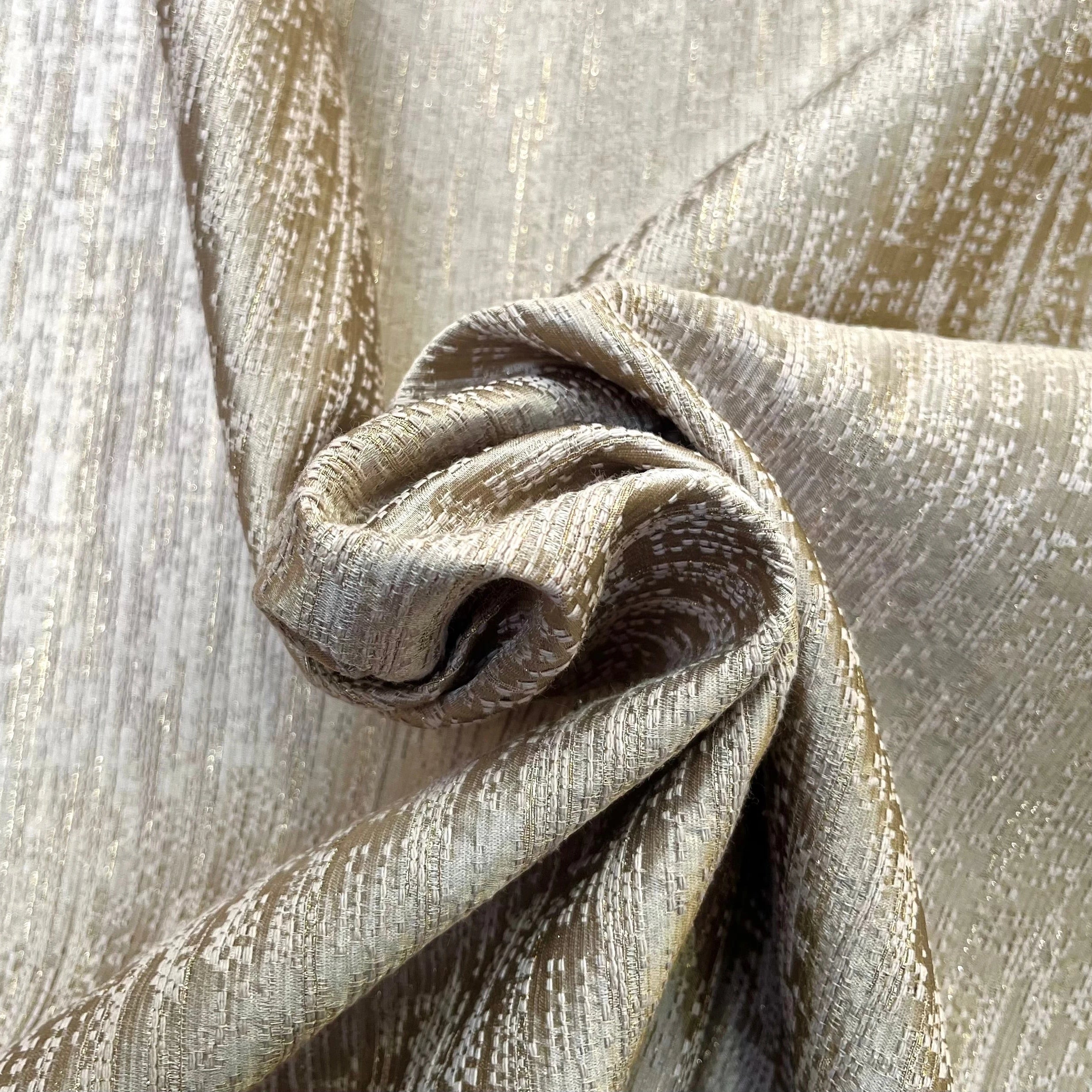 TOILE JACQUARD DE COTON NUDE ET LUREX DORÉ - My Little Coupon