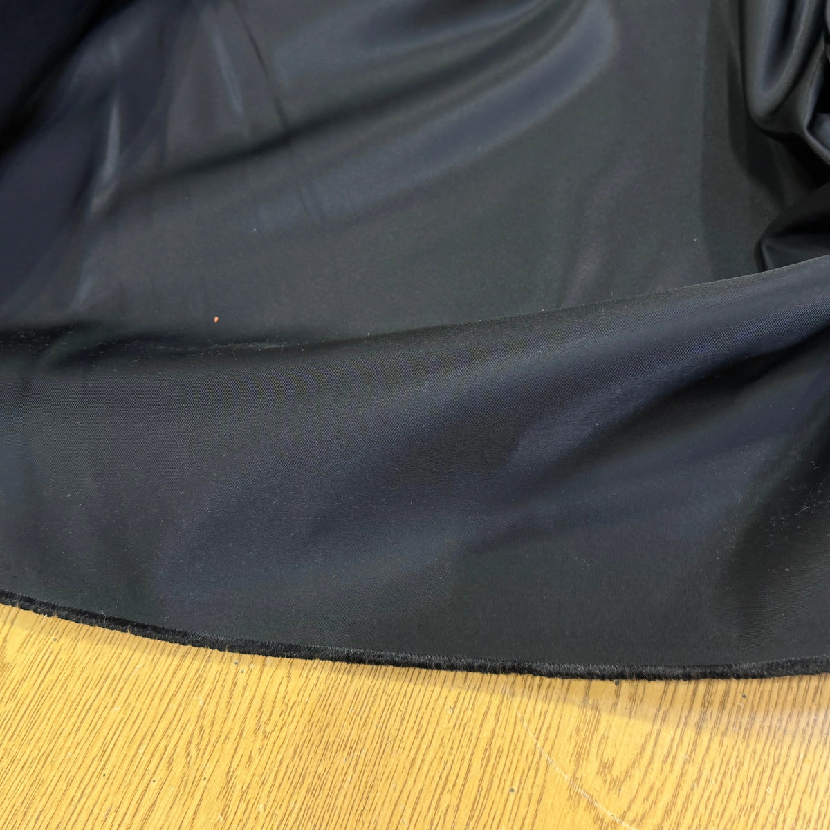 TOILE SATIN LOURD NOIR CRAQUANTE - My Little Coupon