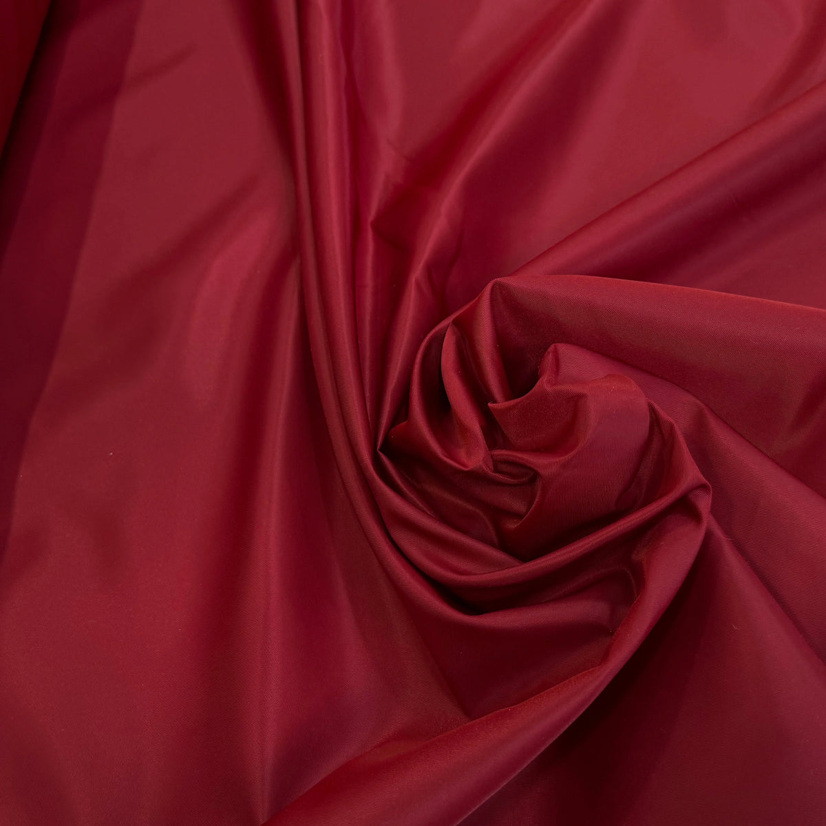 TOILE SATIN LOURDE CRAQUANTE ROUGE BORDEAUX - My Little Coupon
