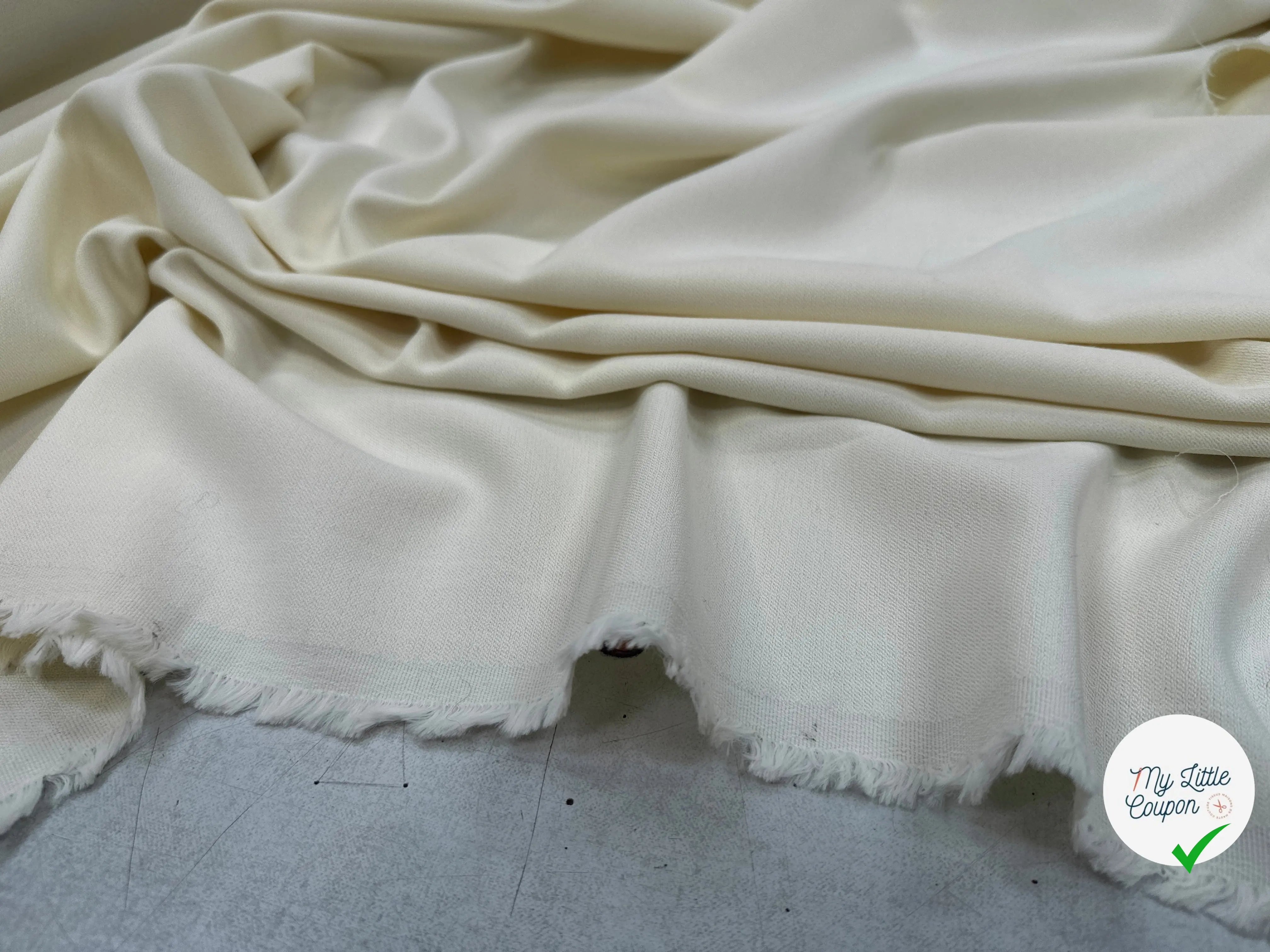 TOILE SOUPLE VISCOSE LAINE VIERGE BLANC ITALIE LEGERES RAYURES MSO
