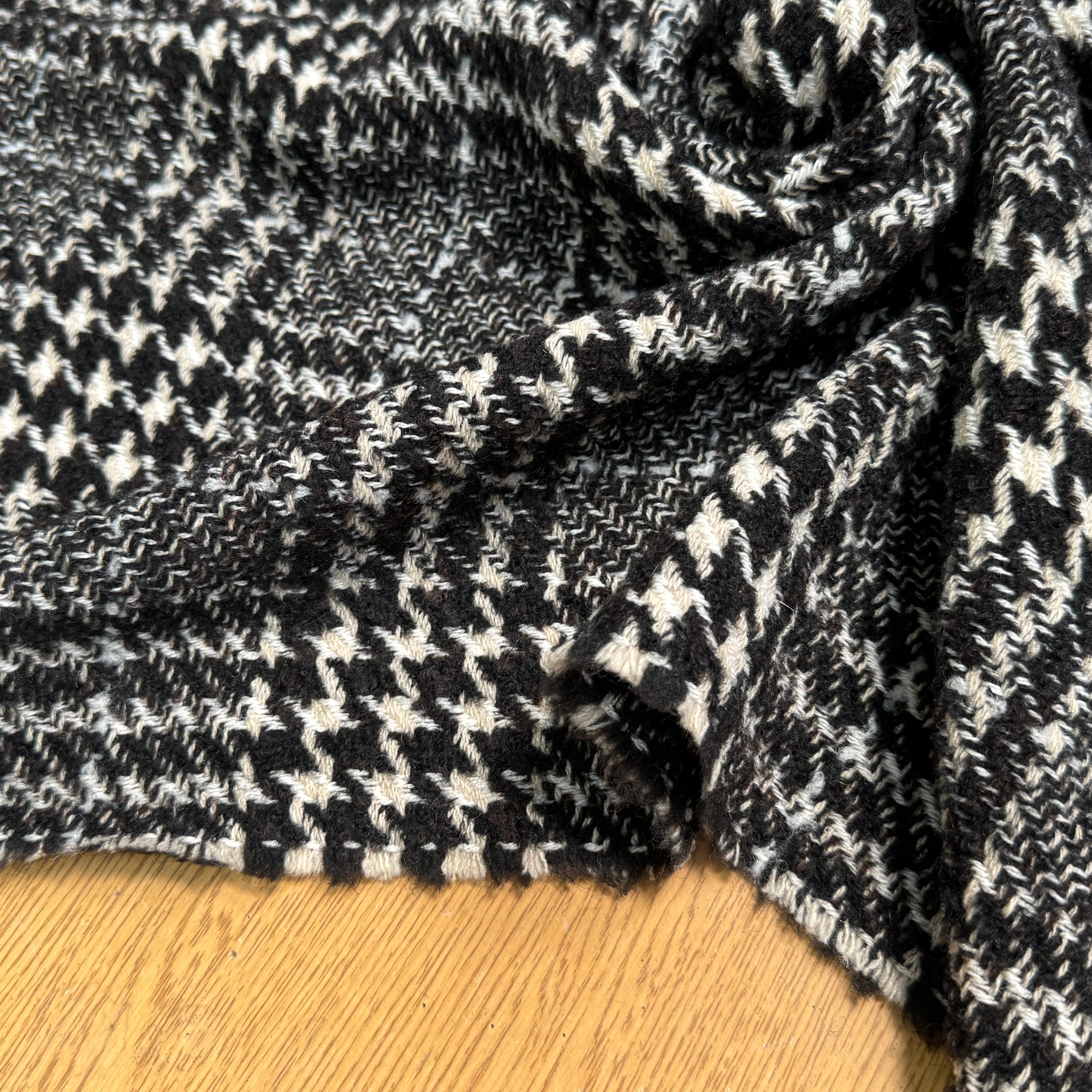 TWEED BLOUCLETTE TEXQUEBEC 25% LAINE NOIRBLANC PIED DE COQ - My Little Coupon