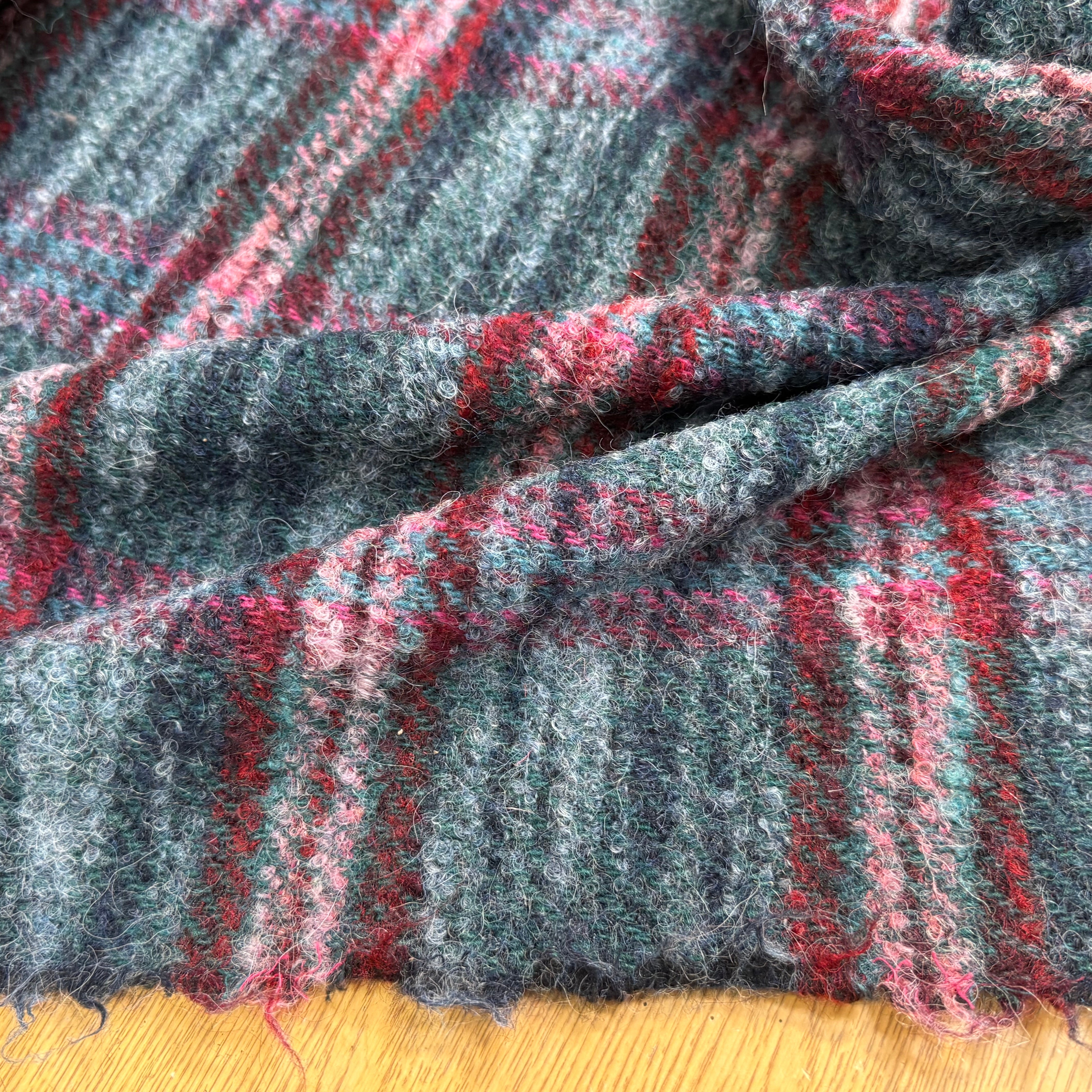 TWEED BOUCLETTE 56% LAINE BLEU À CARREAUX GIOVIXEN - My Little Coupon
