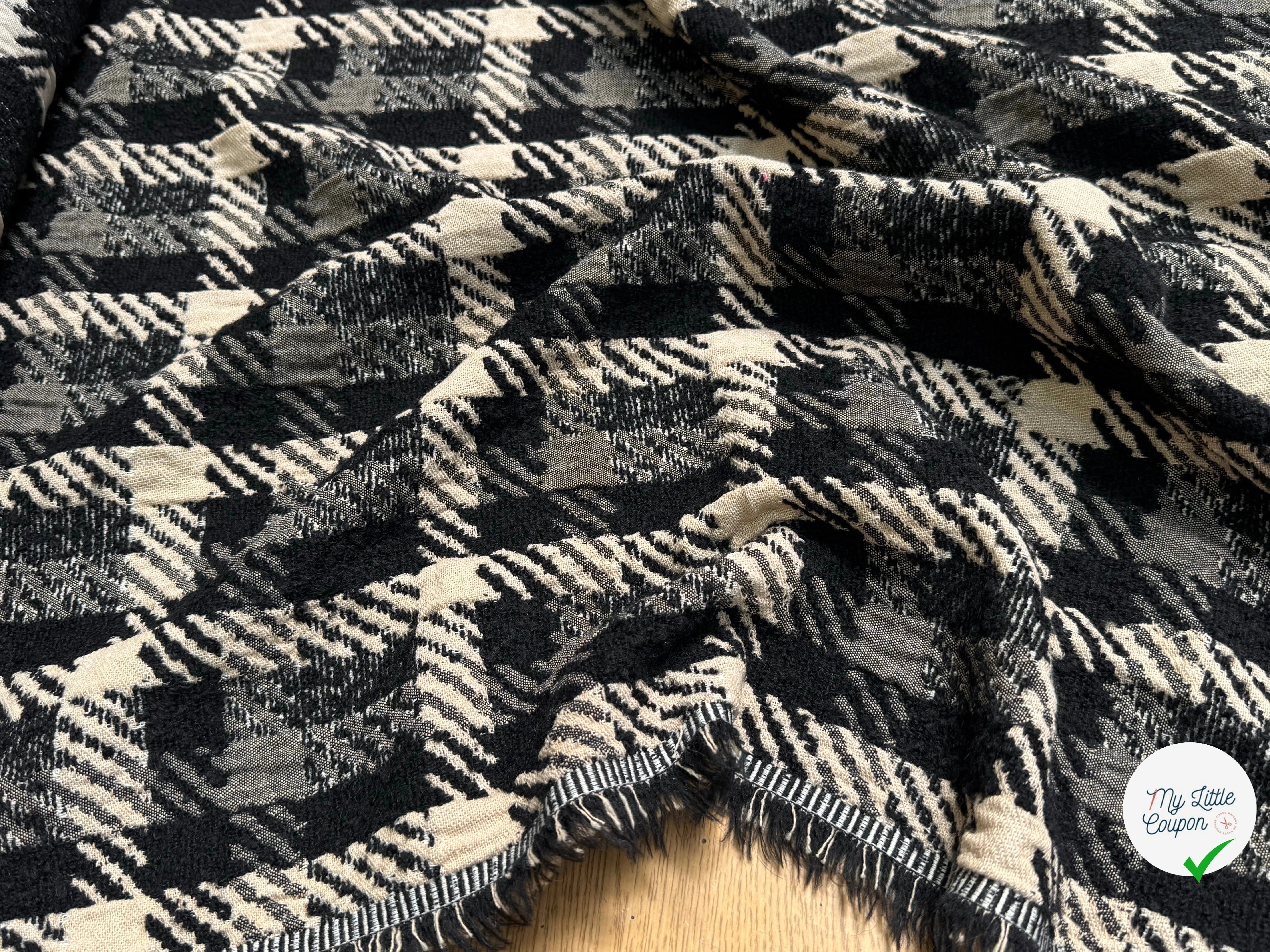 TWEED JACQUARD À CARREAUX BEIGE NOIR 61% COTON ET 7% LAINE VIERGE - My Little Coupon
