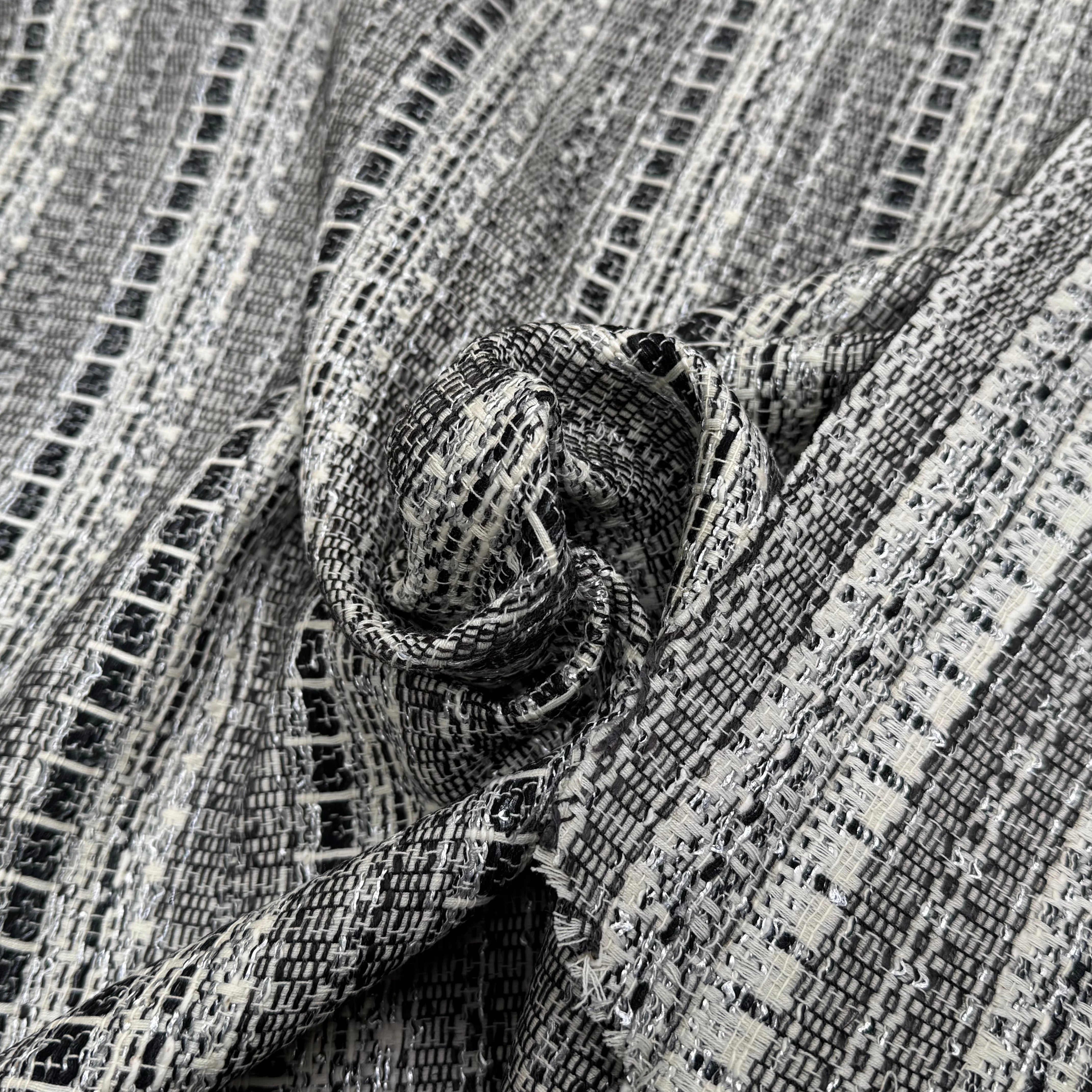 TWEED MI SAISON CHIC BLANC CASSÉ ET NOIR - My Little Coupon