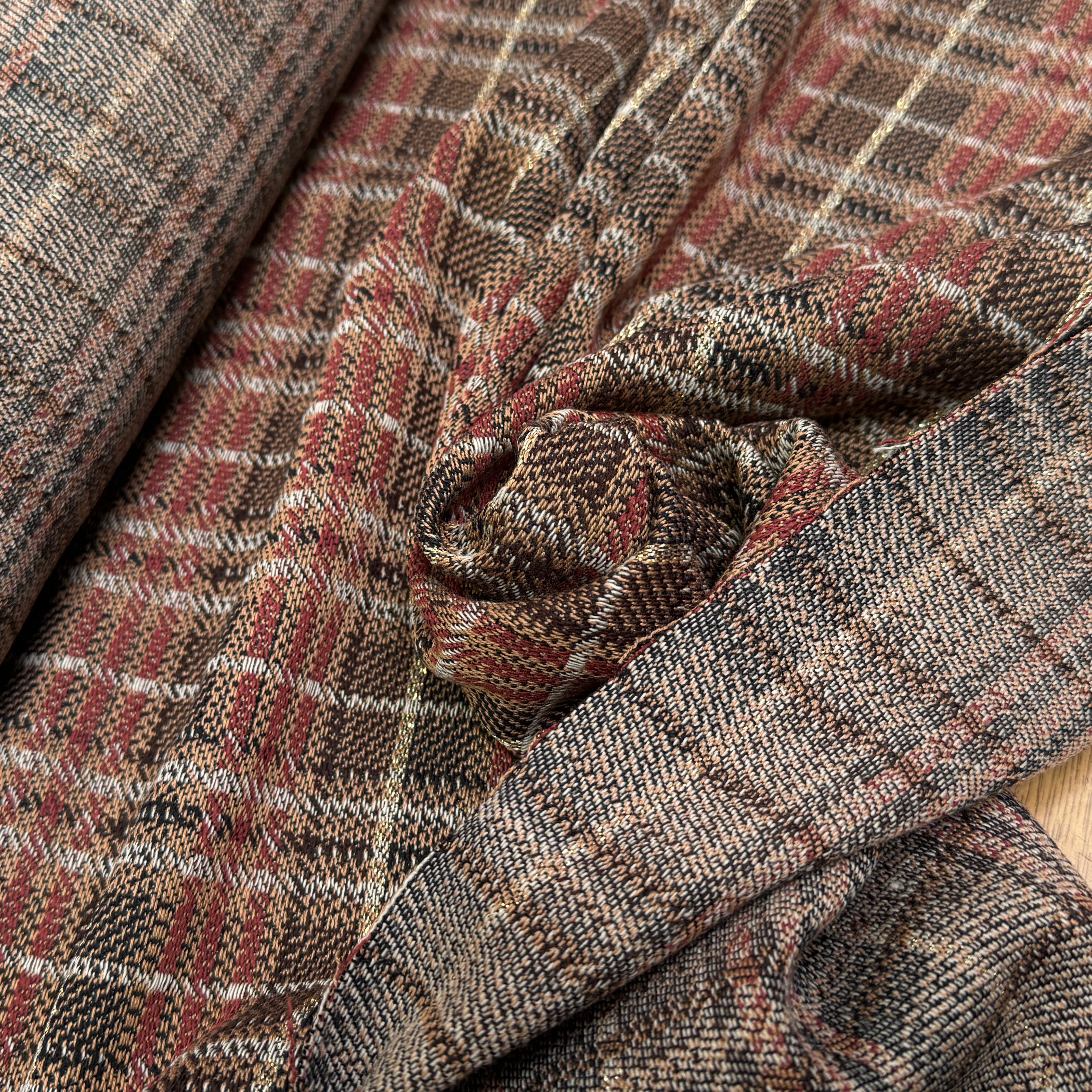 TWEED TRICOTÉ À CARREAUX MARRON ET BEIGE - My Little Coupon