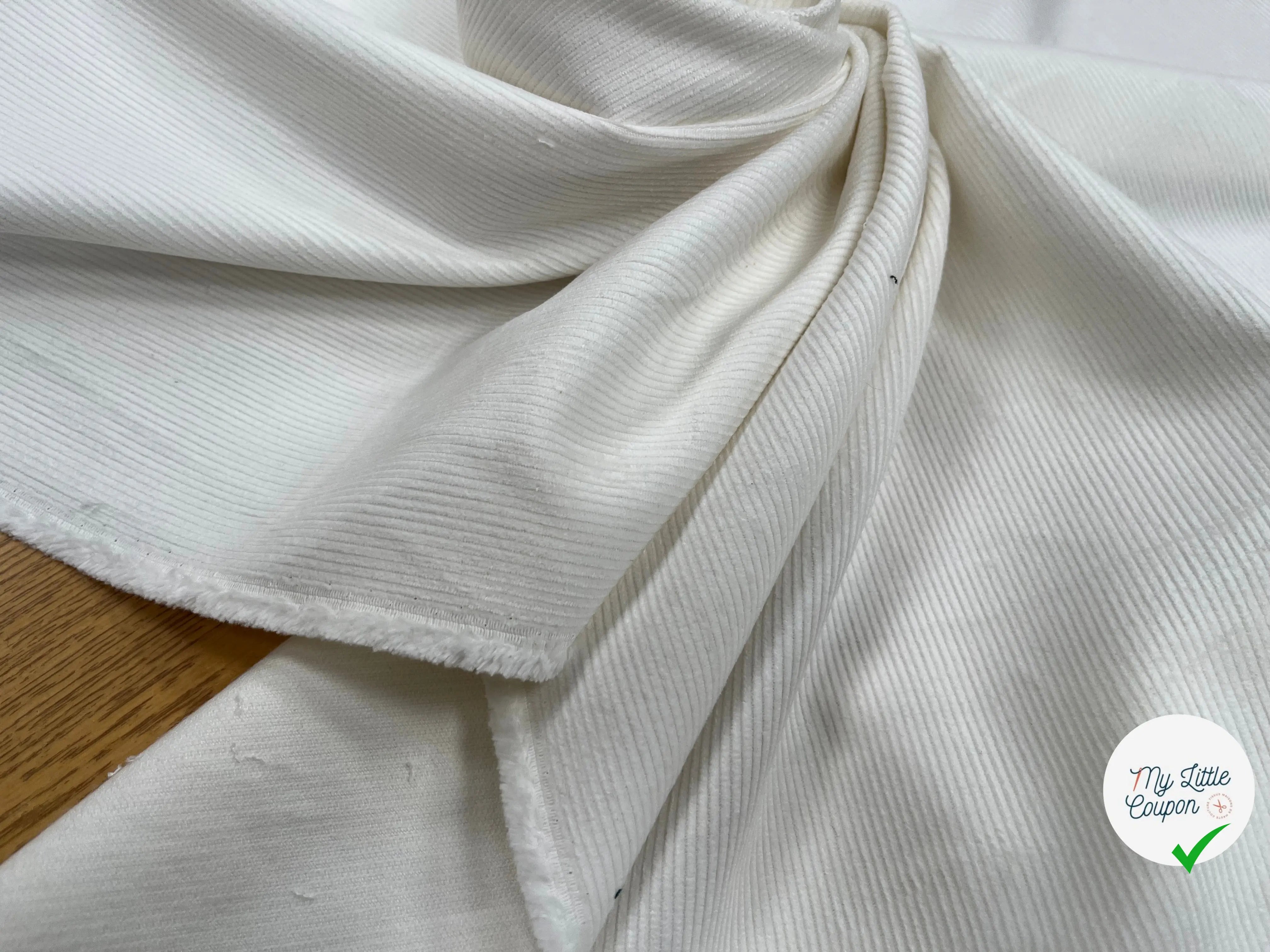 VELOURS 500 RAIES COTELLÉ BLANC - My Little Coupon