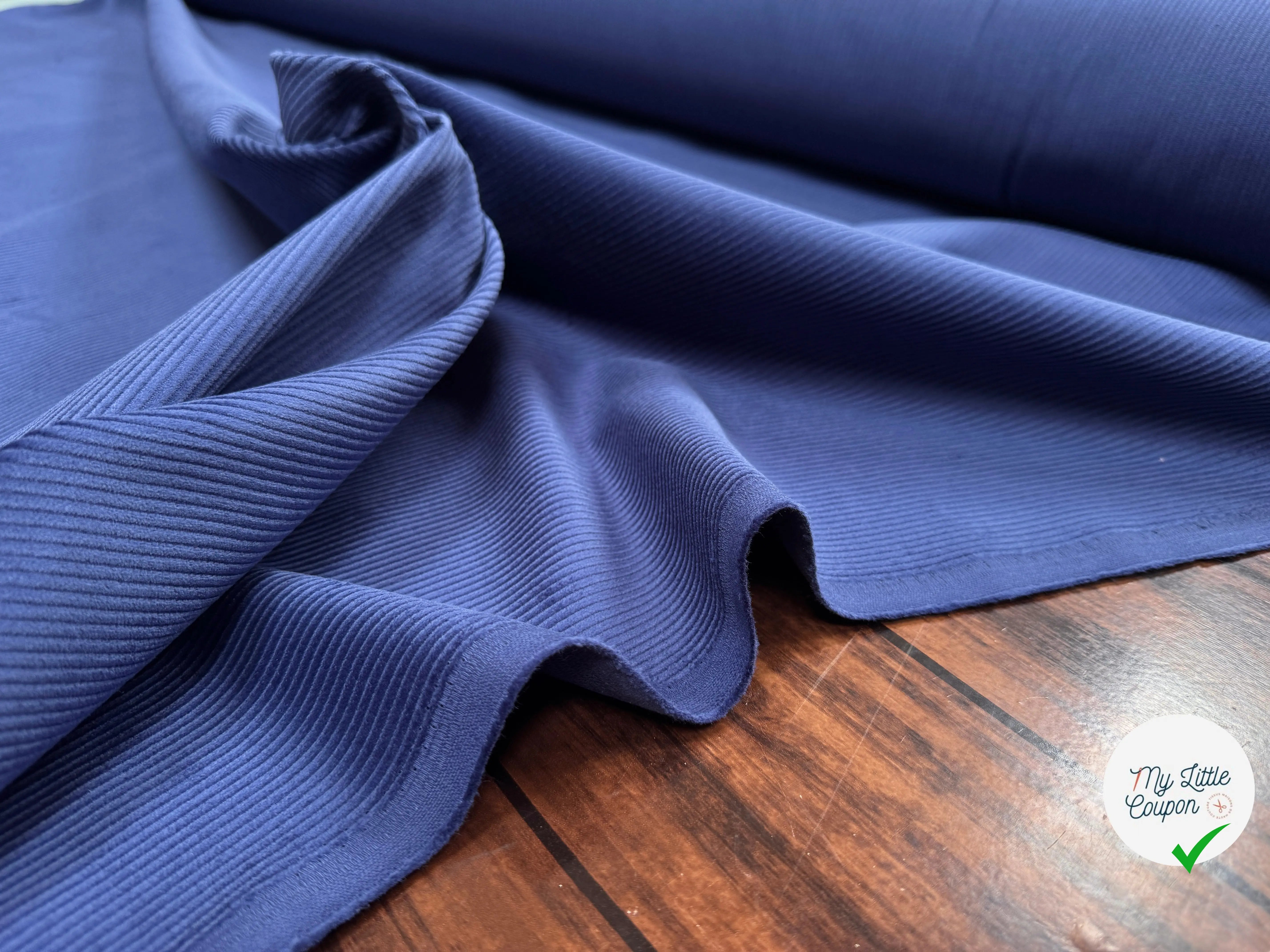 VELOURS 500 RAIES UNI BLEU FONCÉ 150 - My Little Coupon