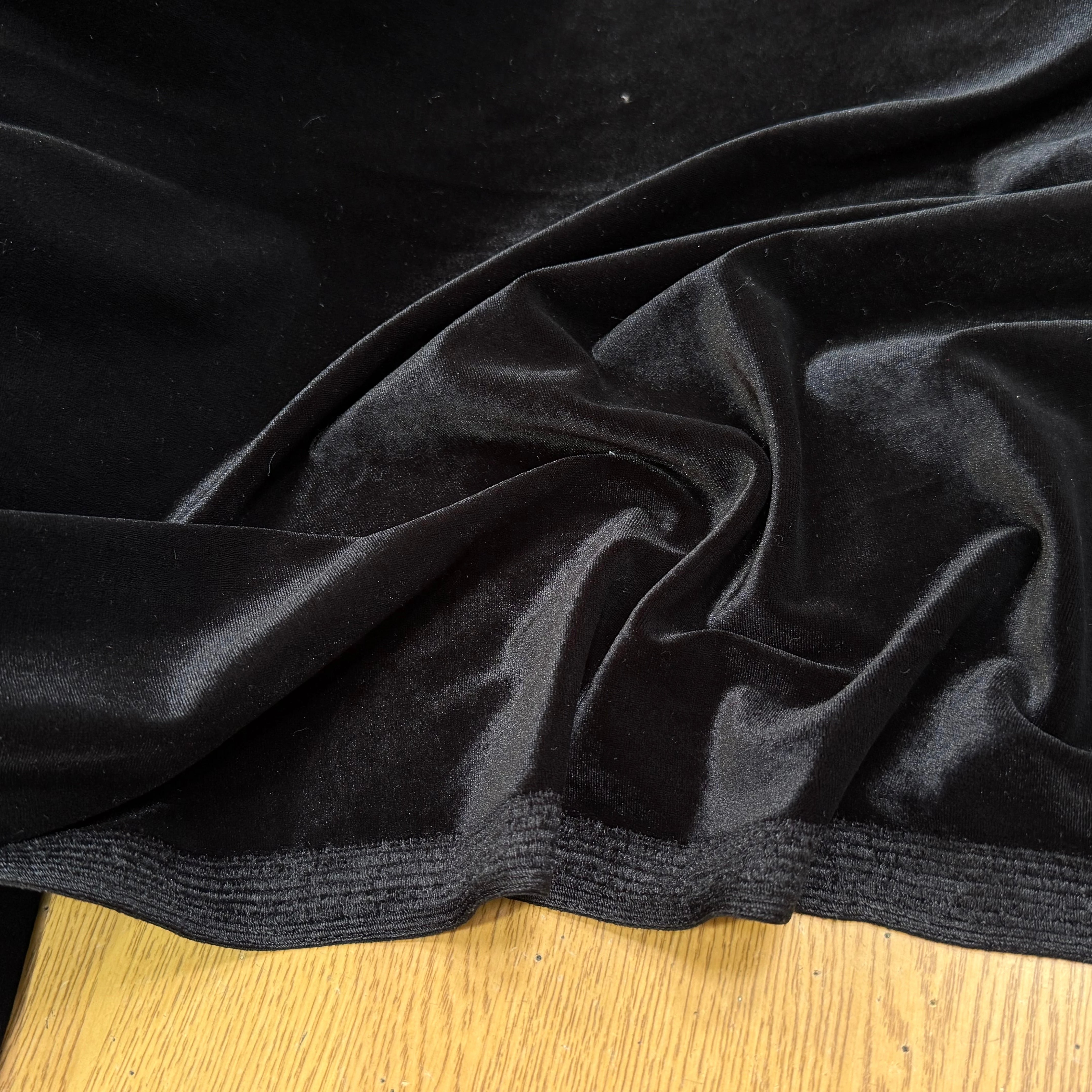 VELOURS CARVICO MAILLE STRETCH NOIR LUXIEUX - My Little Coupon