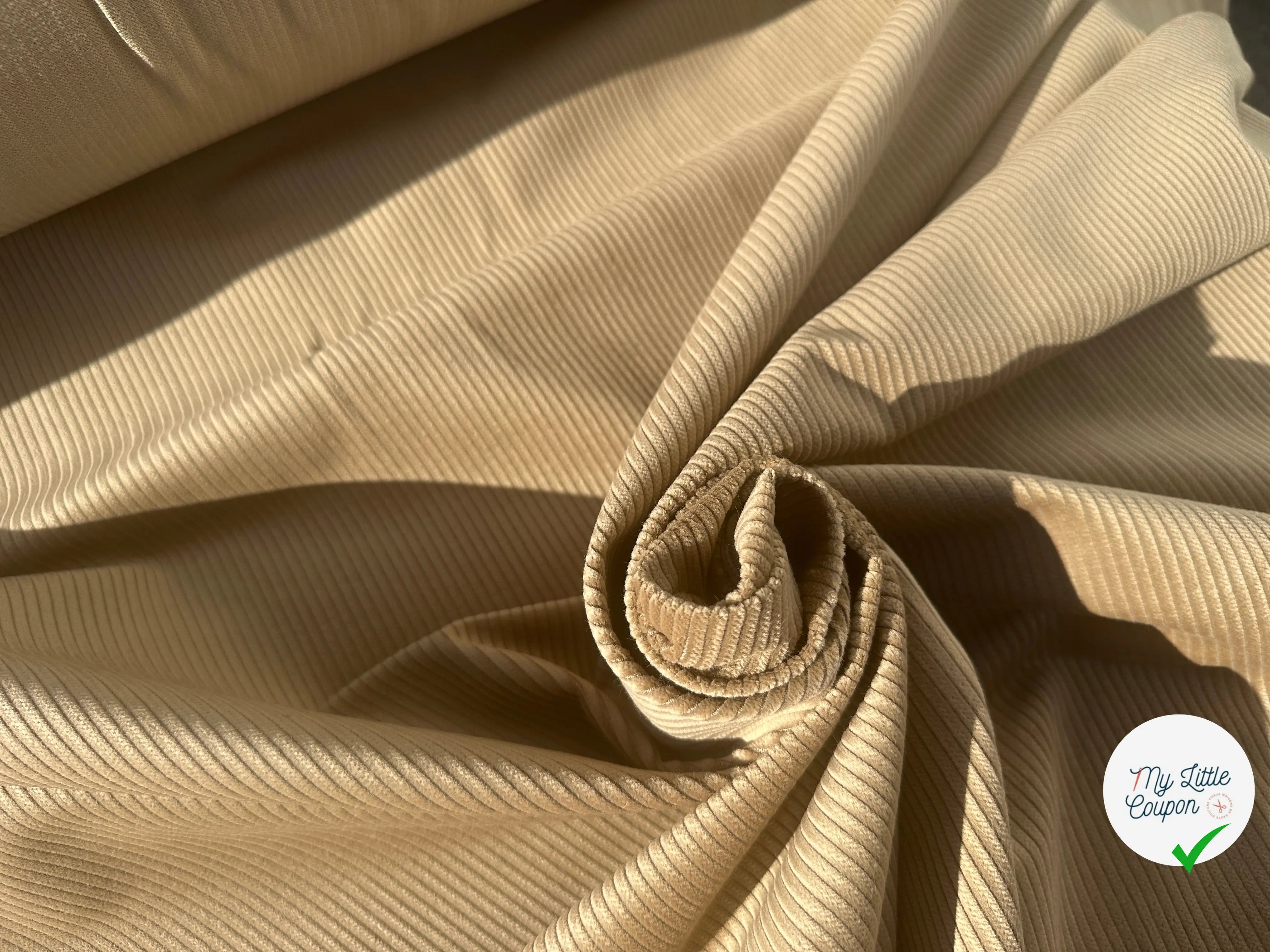 VELOURS CÔTELÉ CHIC BEIGE MOYEN STRETCH - My Little Coupon