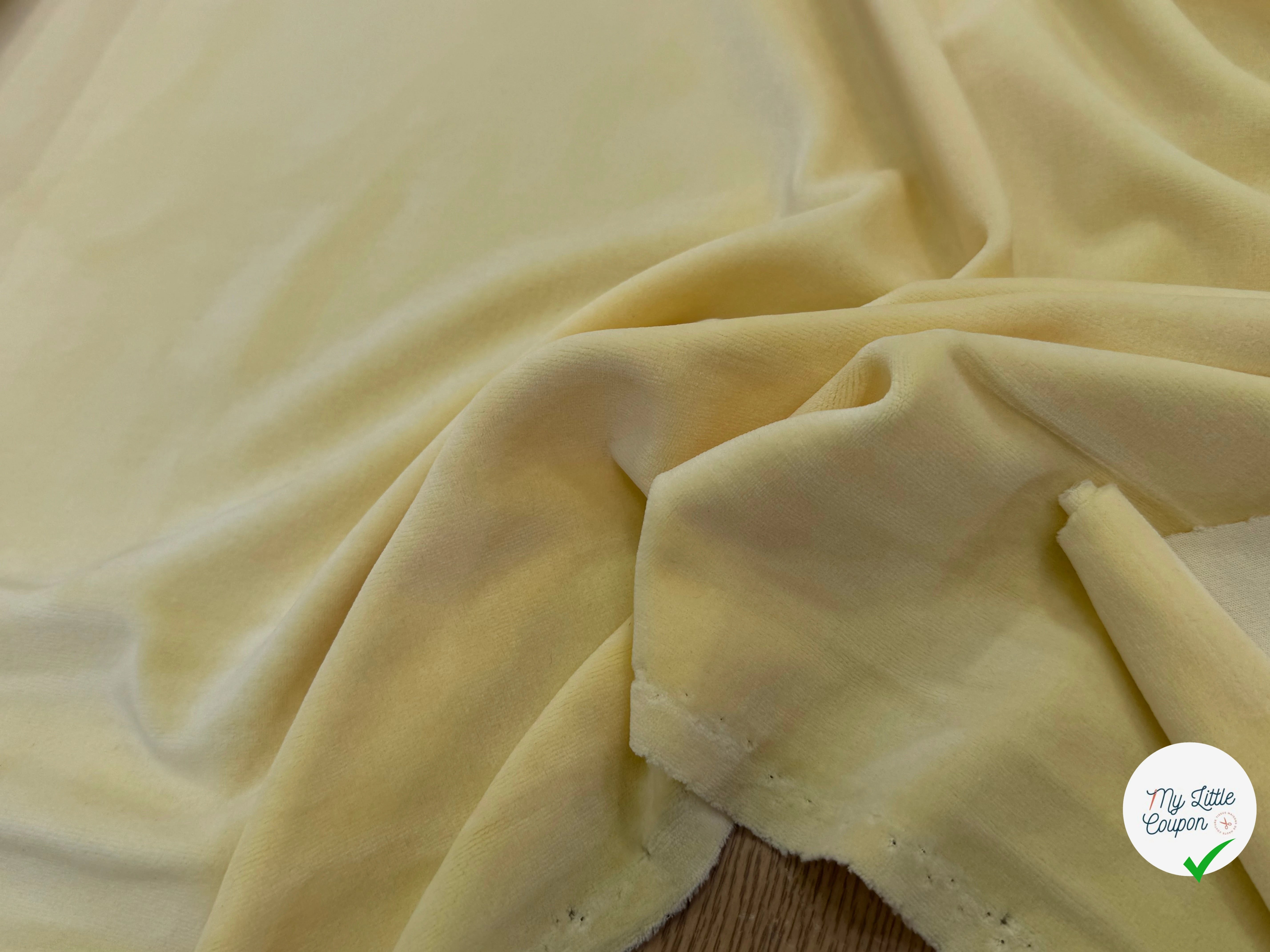 VELOURS DE COTON MOUSSE STRETCH PALE YELLOW TOUCHER DOUX - My Little Coupon