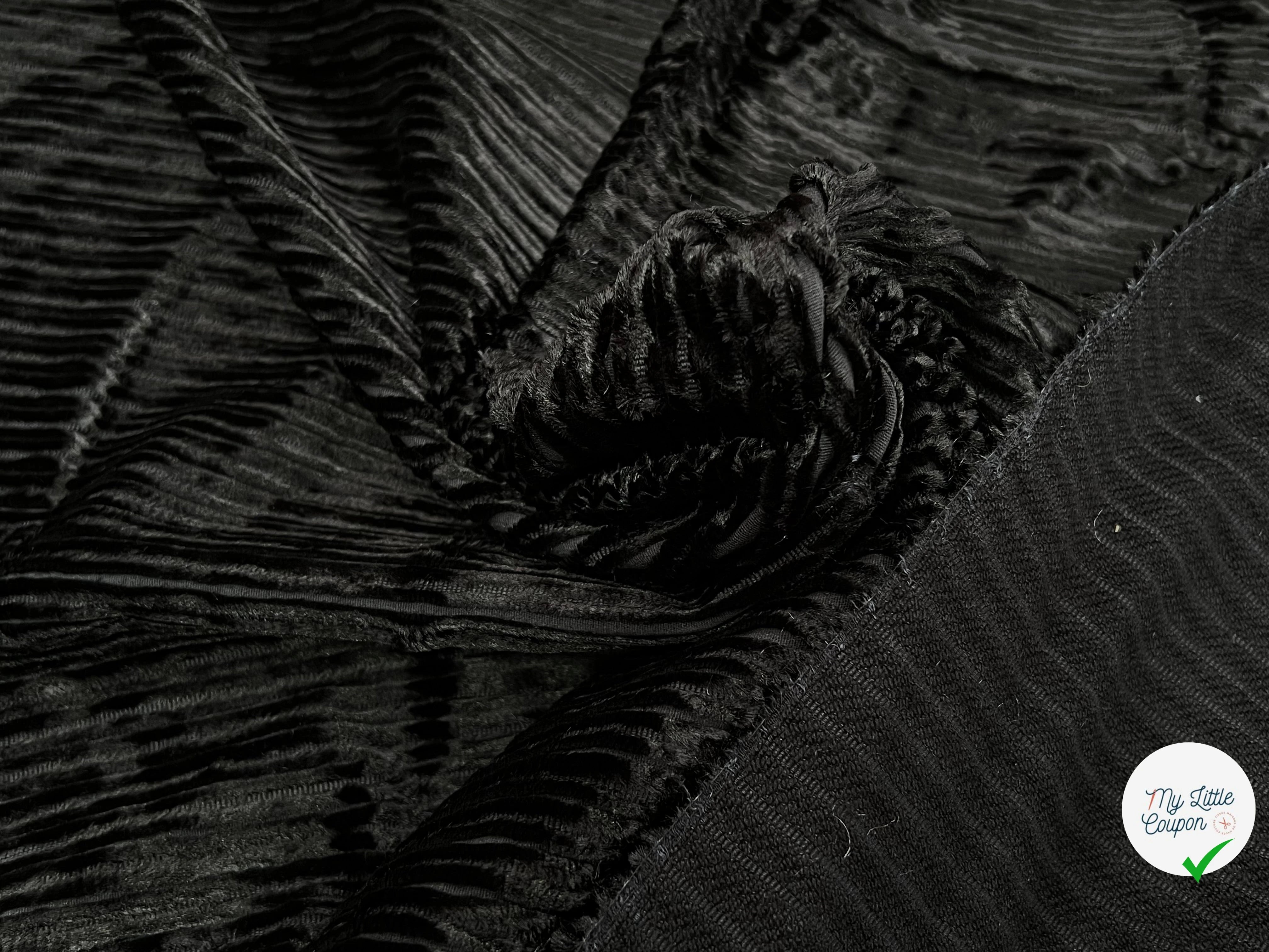 VELOURS PUEBELA NOIR 137CM 100% COTON - My Little Coupon