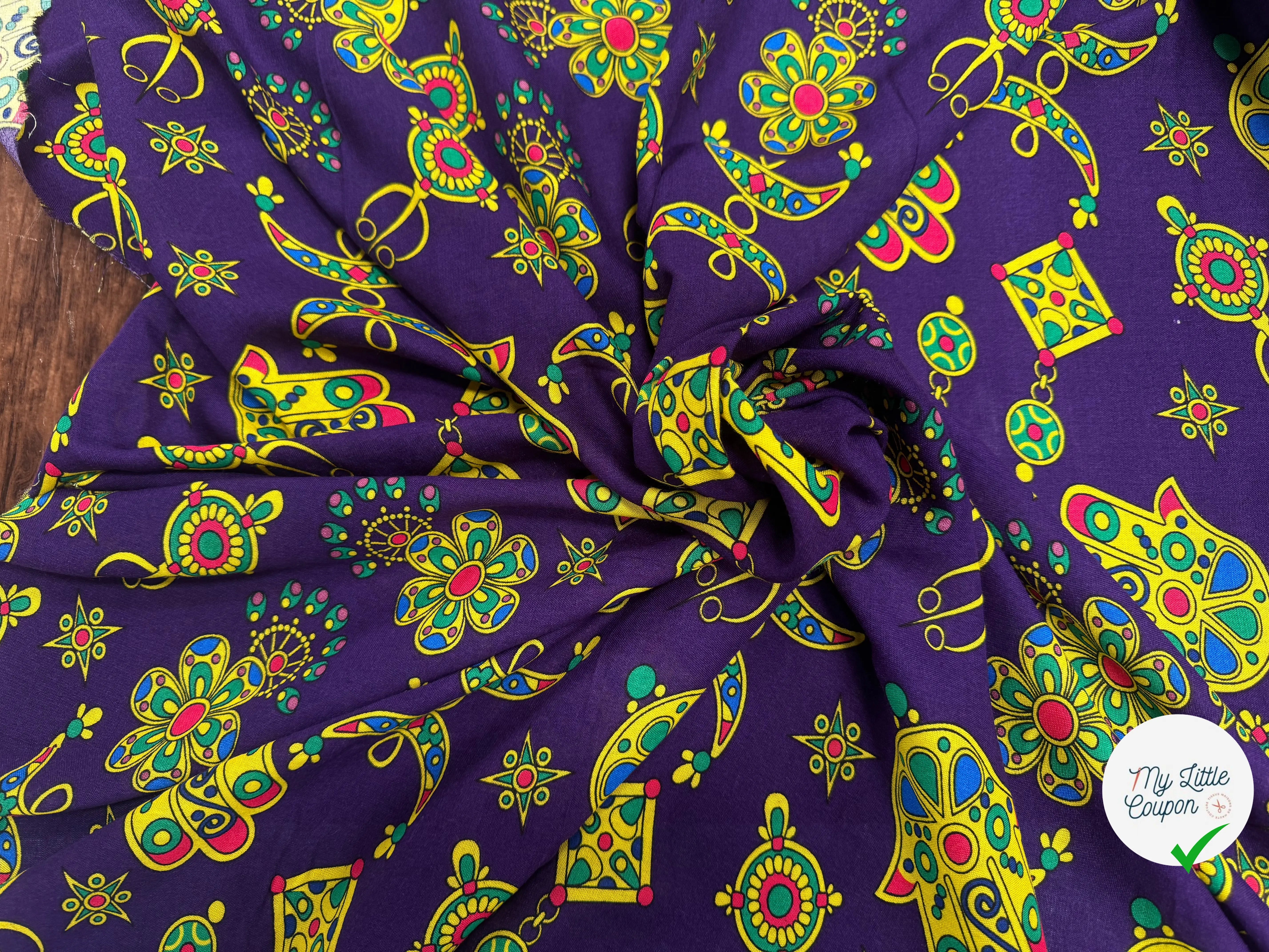 VISCOCE ARLEQUIN AVEC MOTIFS MAINS FOND VIOLET - My Little Coupon