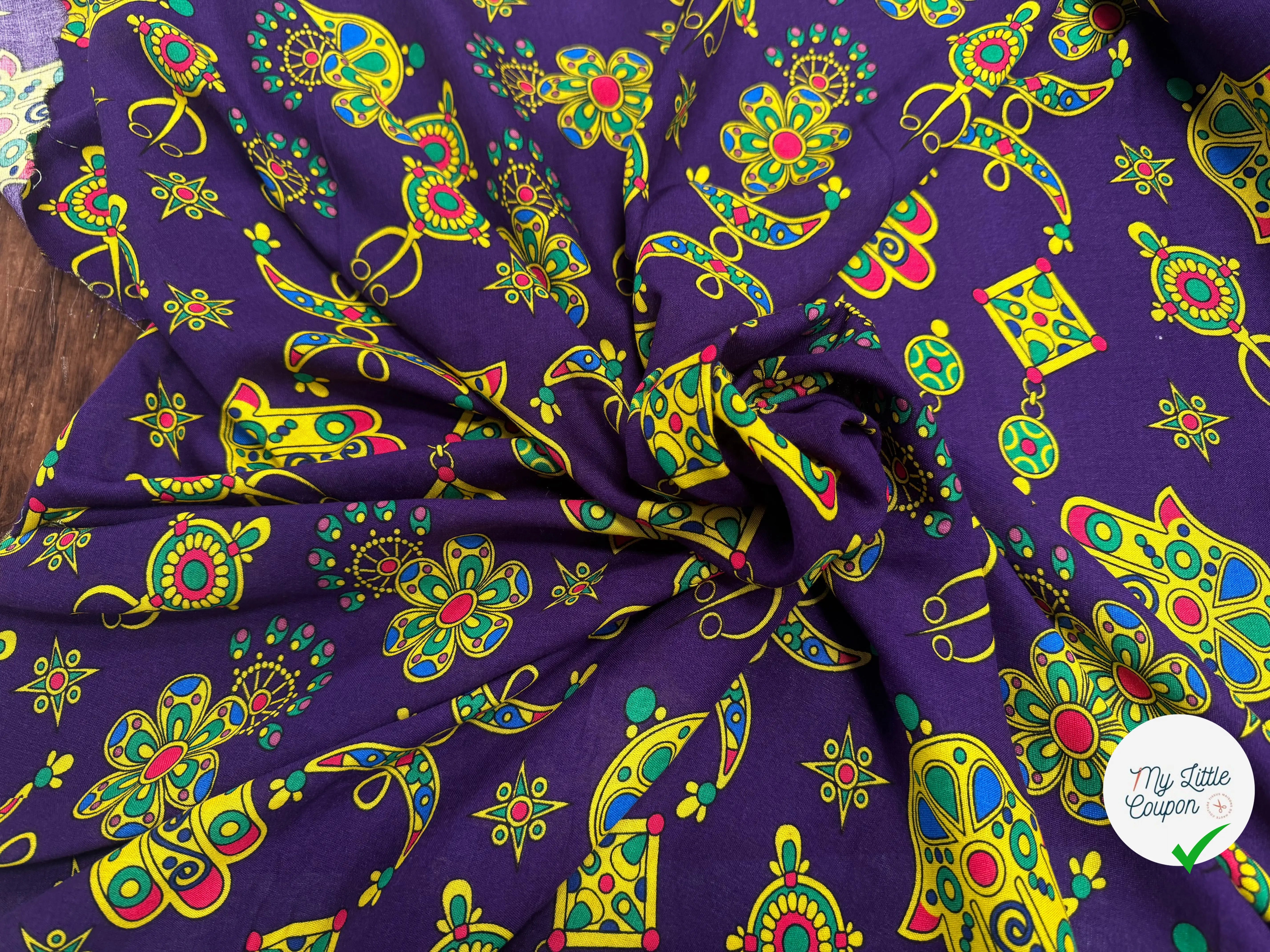 VISCOCE ARLEQUIN AVEC MOTIFS MAINS FOND VIOLET - My Little Coupon