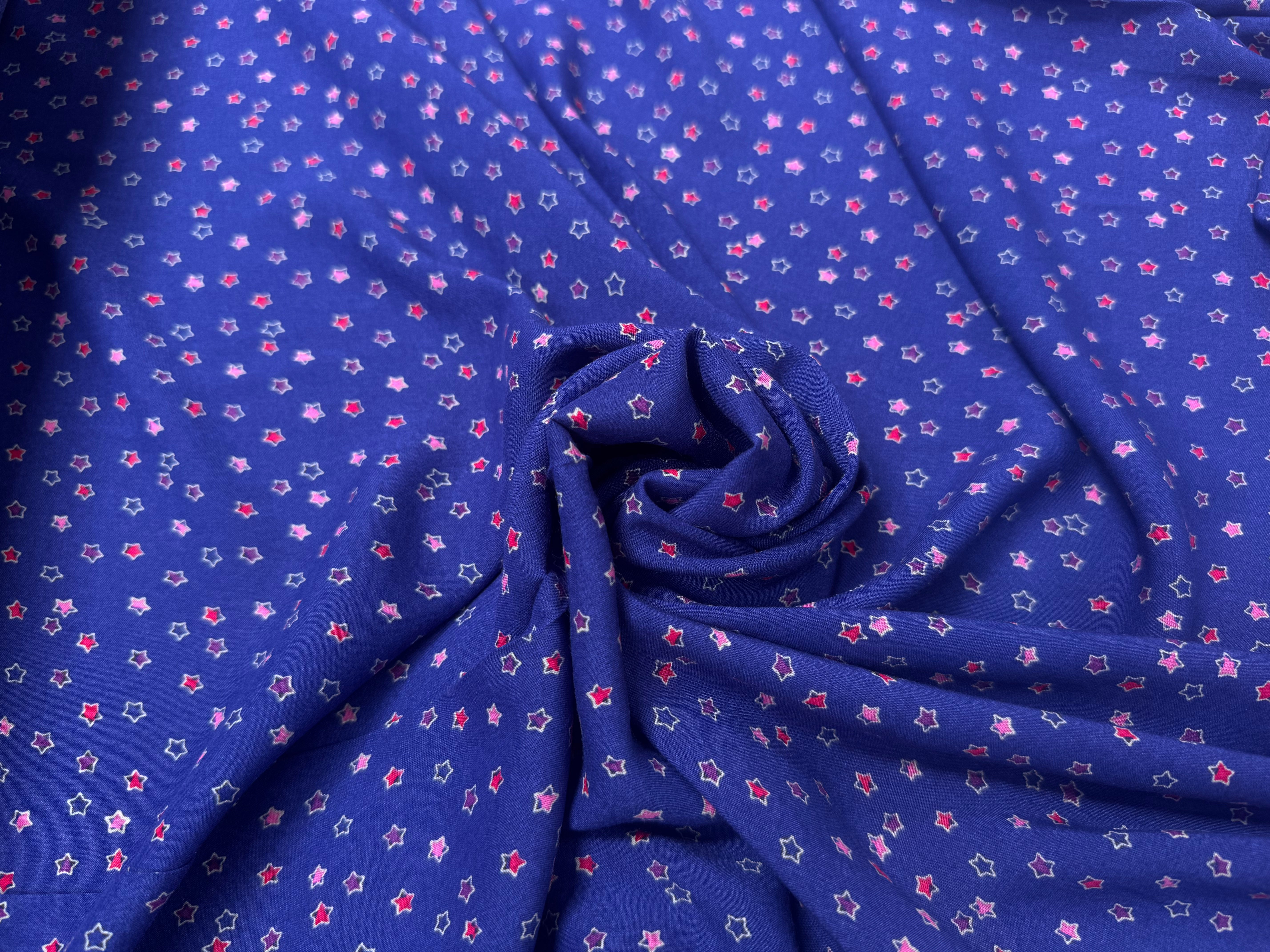 VISCOSE DOUCE FOND VIOLET MOTIFS PETITES ETOILES - My Little Coupon