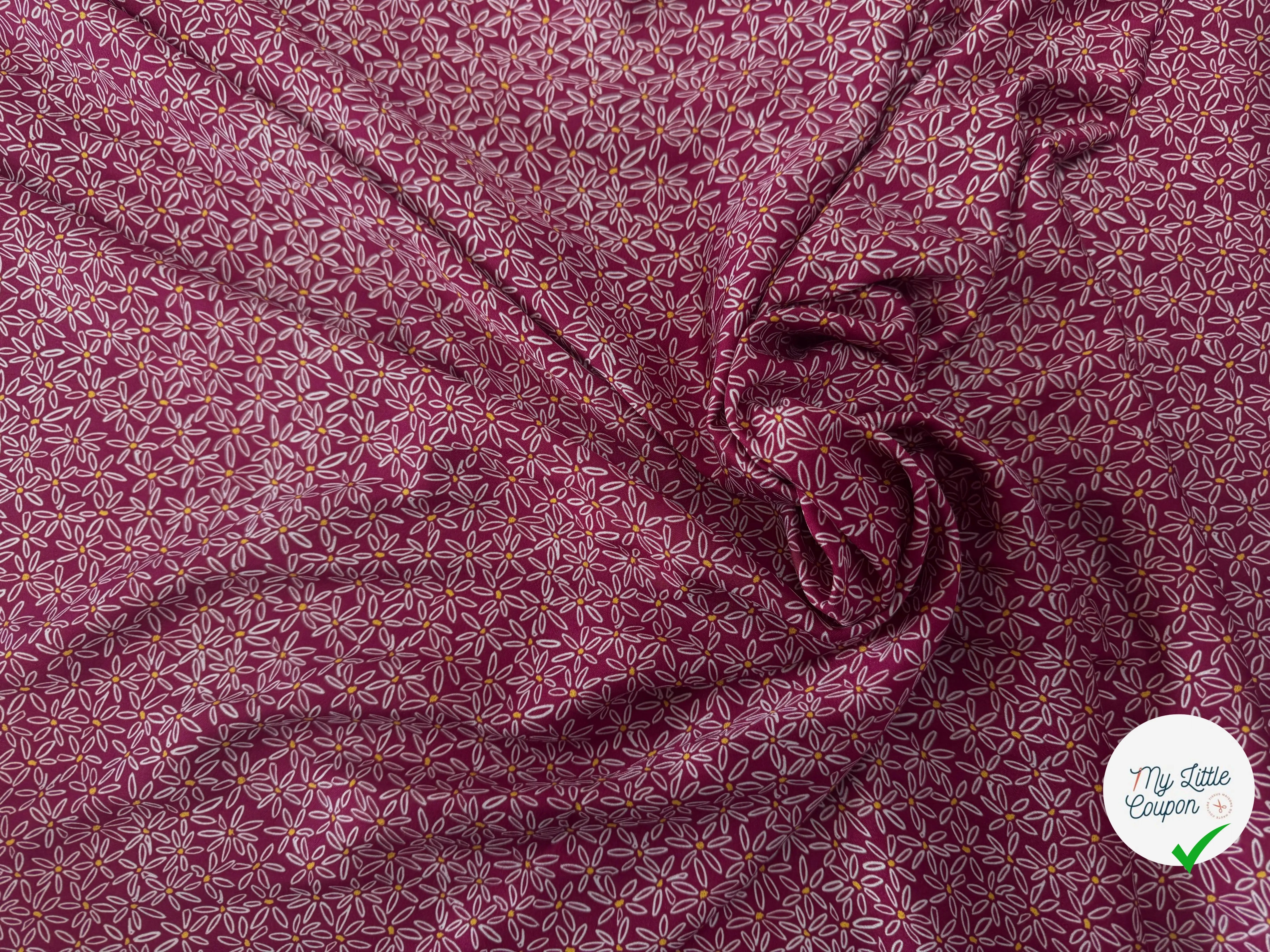 VISCOSE DOUCE TRES LEGEREMENT SATINEE PRINT FLEURS SUR FOND BORDEAUX - My Little Coupon