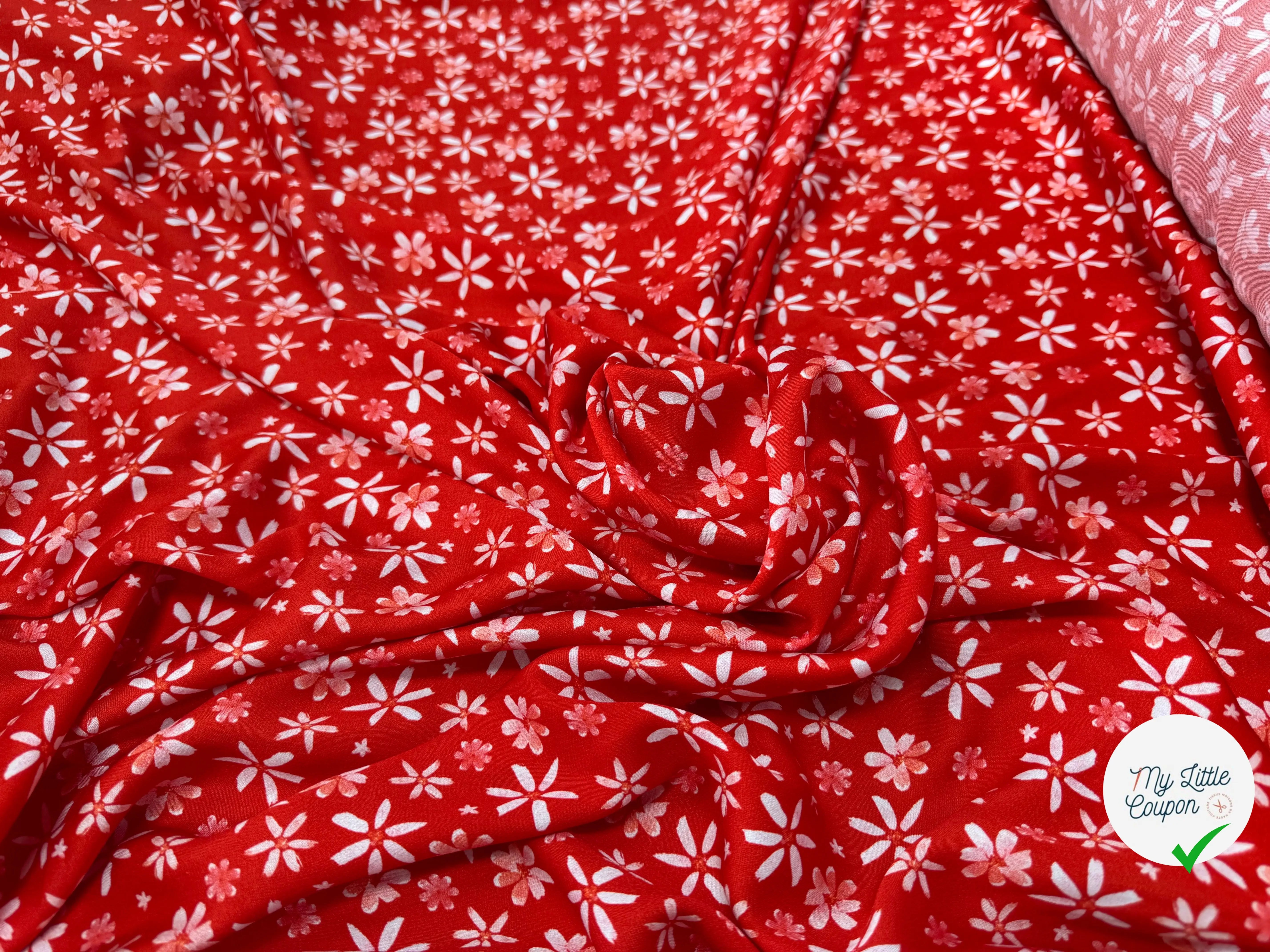 VISCOSE DOUCE TRES LEGEREMENT SATINEE PRINT FLEURS SUR FOND ROUGE - My Little Coupon