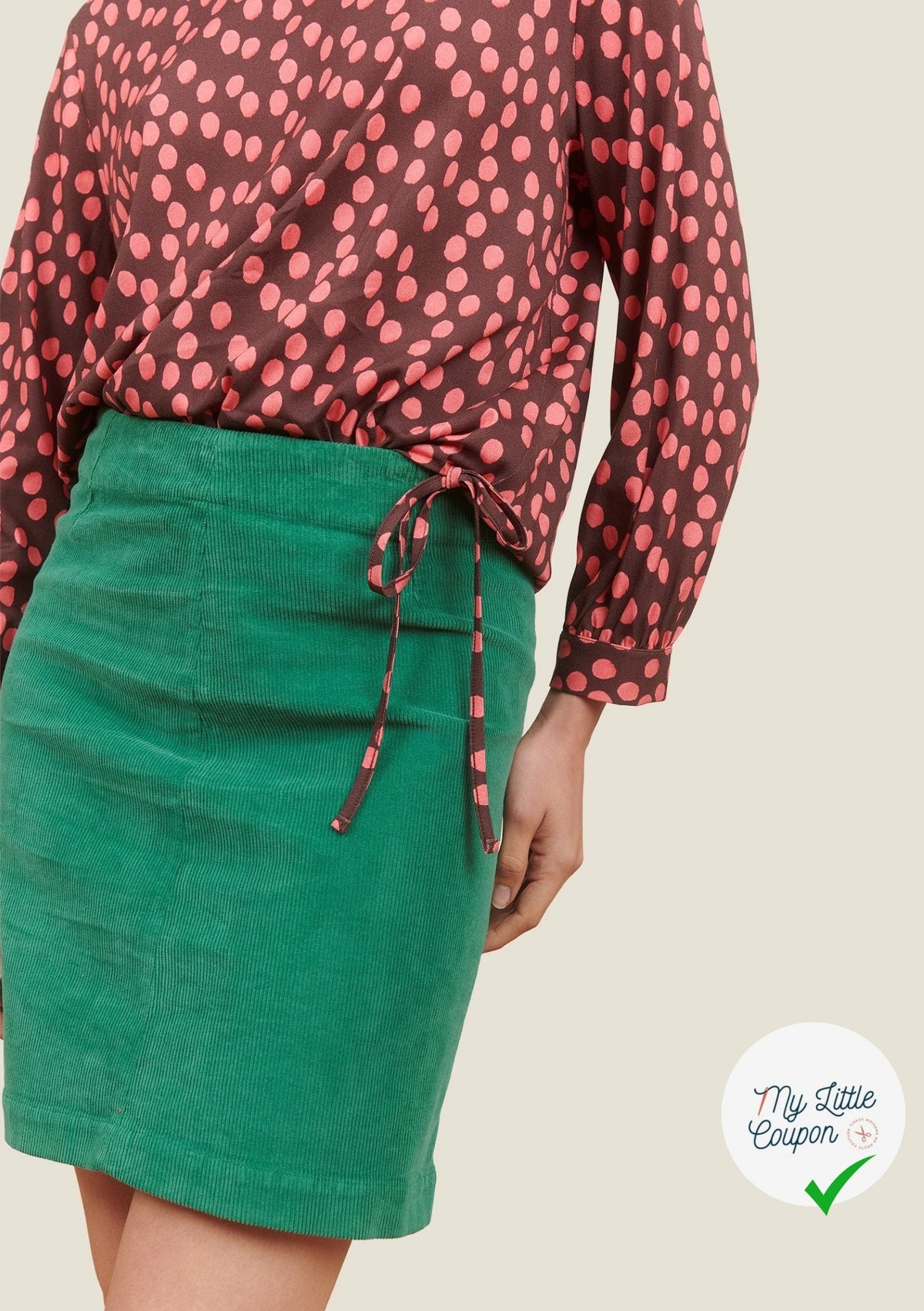 VISCOSE ÉLASTHANNE IMPRIMÉ POIS ROSES FOND MARRON - My Little Coupon