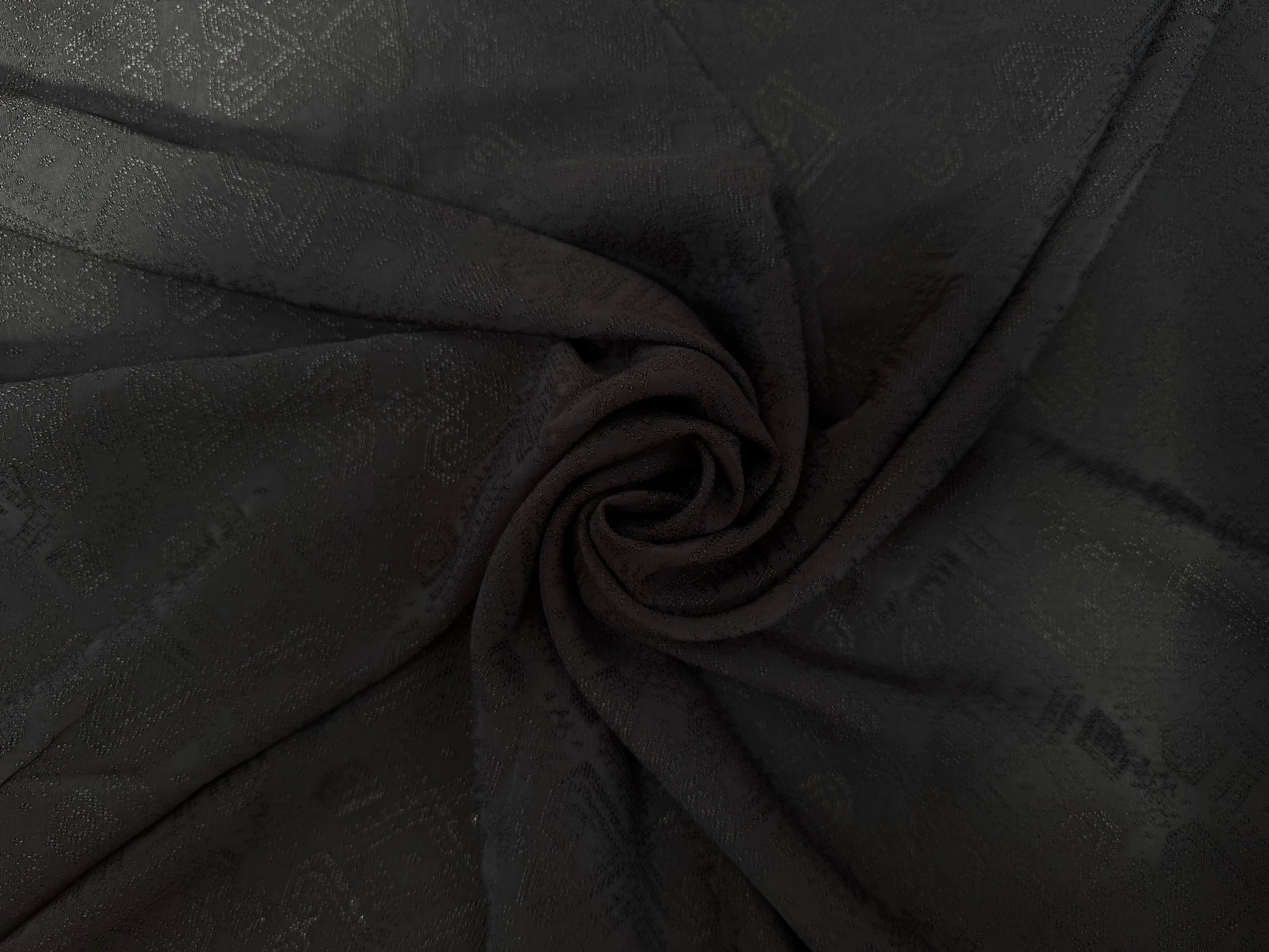 VISCOSE JACQUARD NOIR MOTIFS TONS SUR TONS BRILLANTS - My Little Coupon