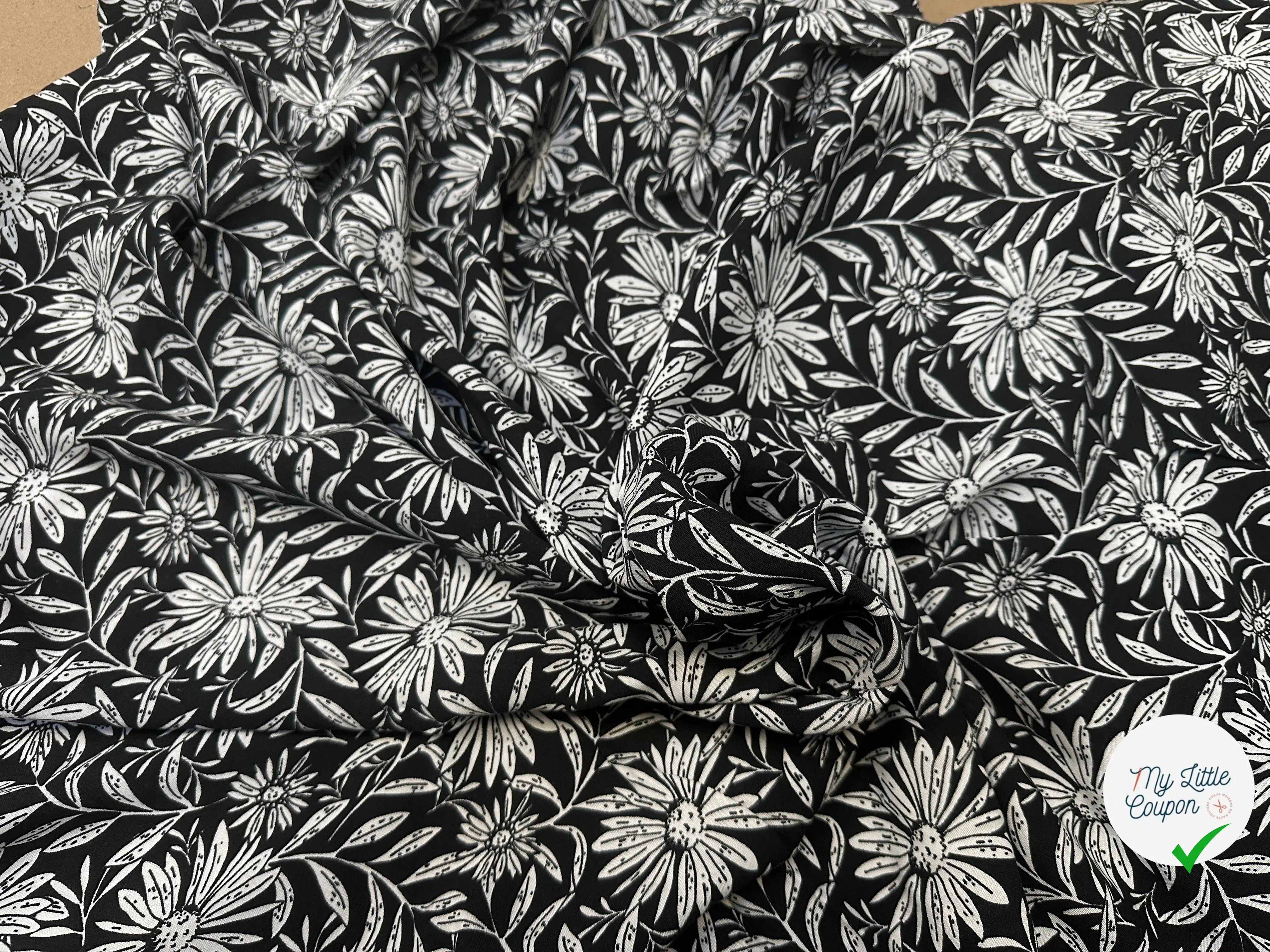 VISCOSE JOELLE NOIR / BLANC CASSE 1B D1P 150 - My Little Coupon
