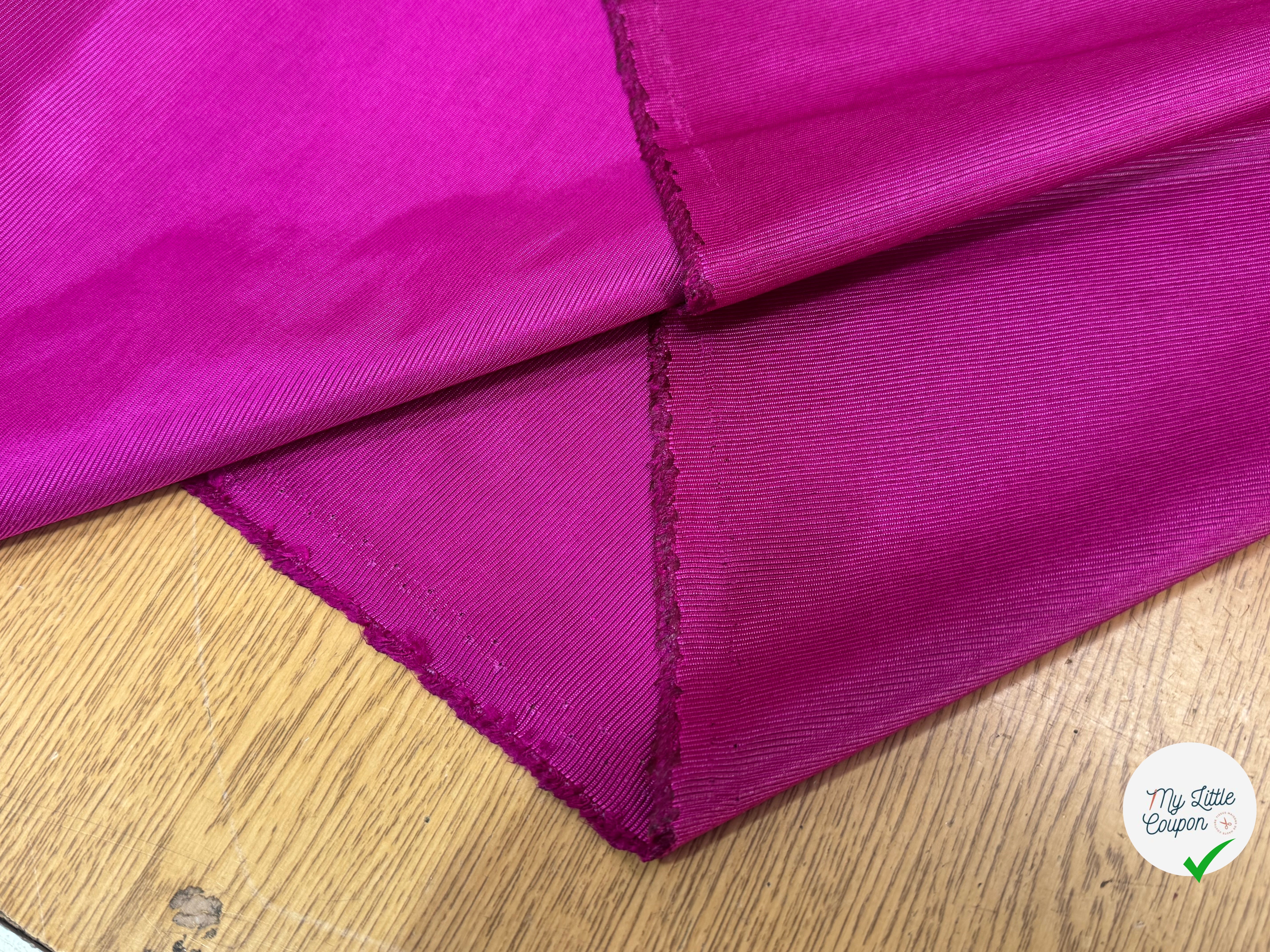 VISCOSE OTTOMAN TRAITEMENT TÉFLON ROSE FUSHIA - My Little Coupon