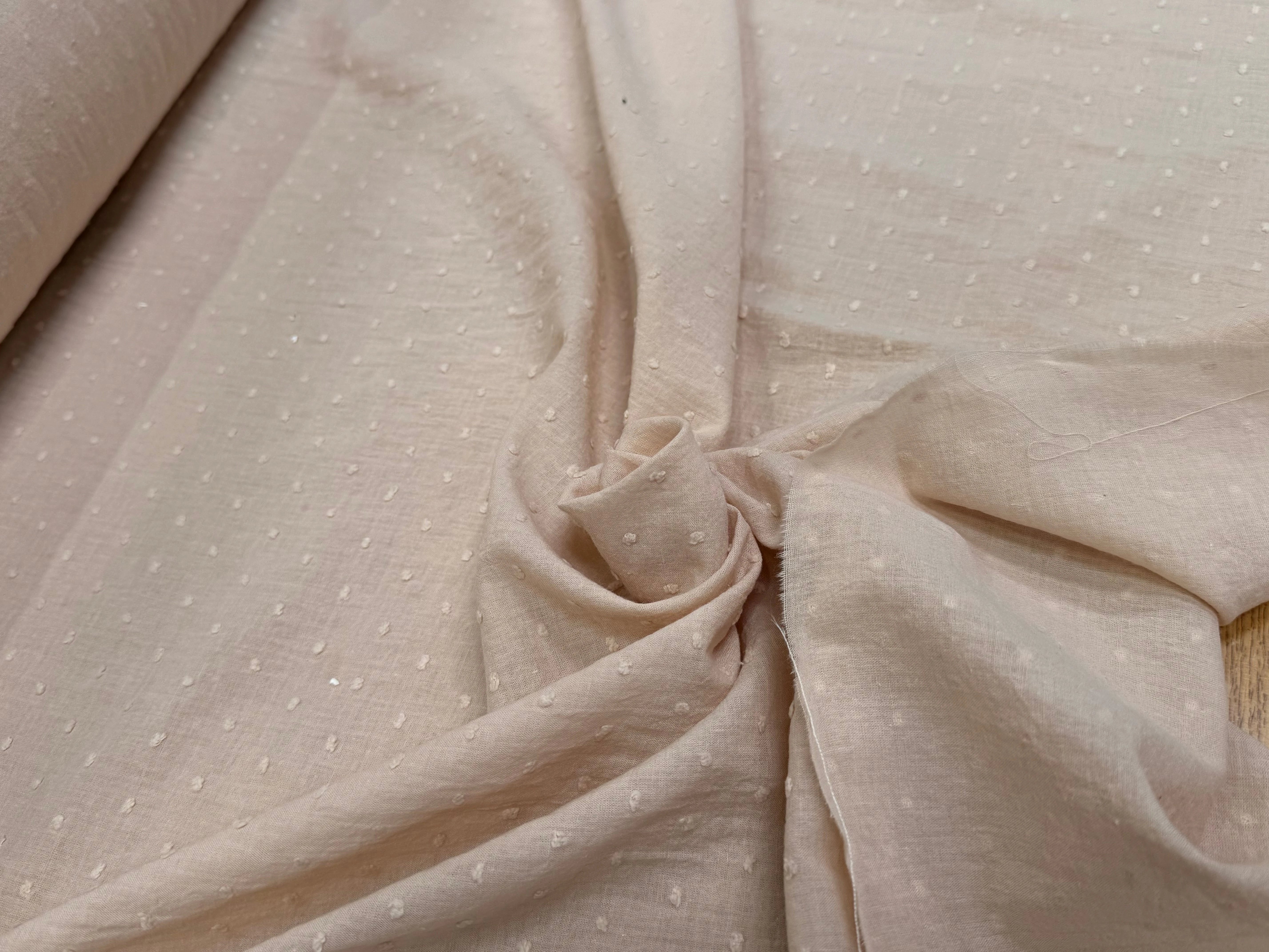 VOILE COTON PLUMETIS BEIGE CREME - My Little Coupon