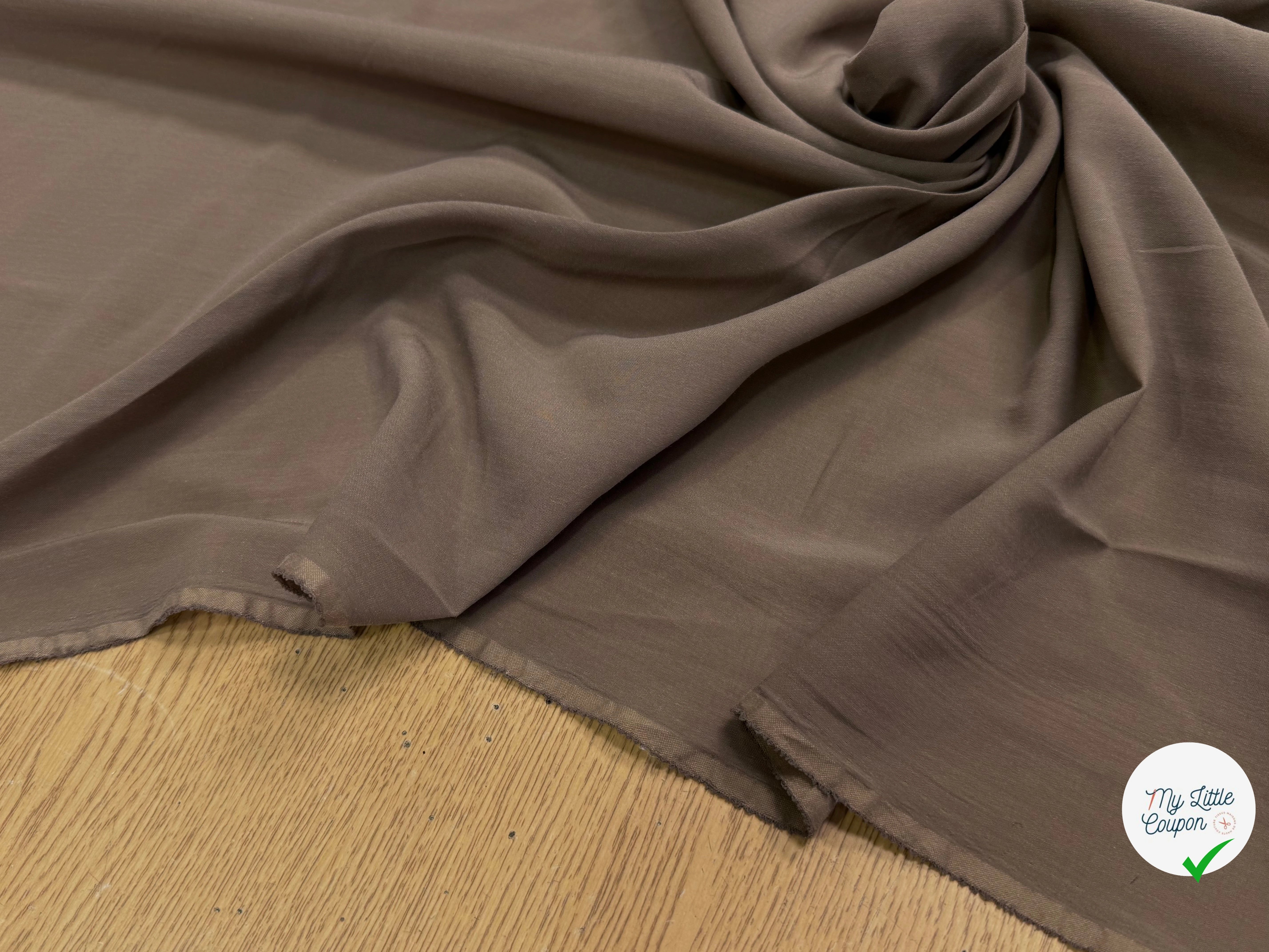VOILE CREPÉ POLYVISCOSE MARRON - My Little Coupon