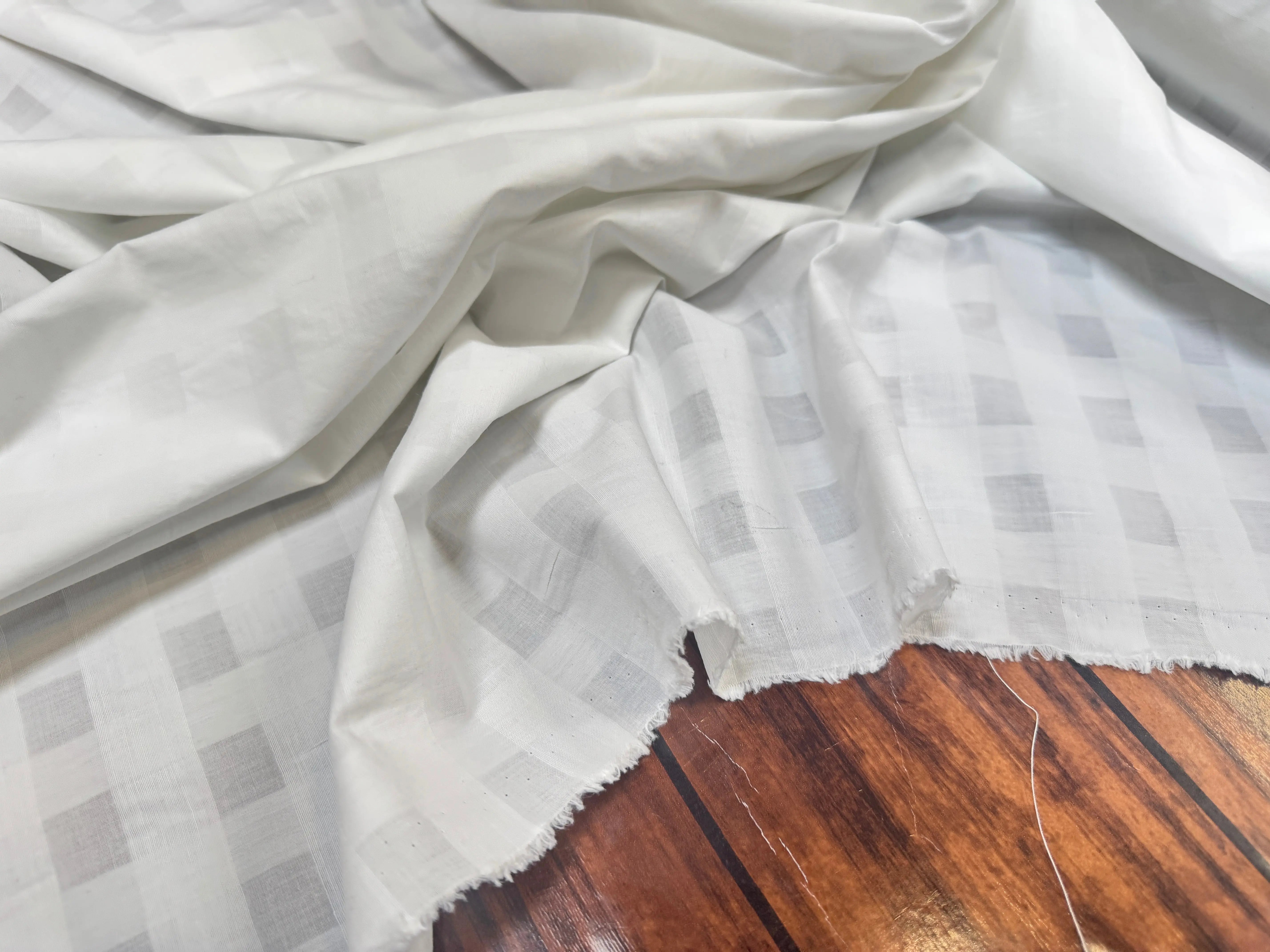 VOILE DE COTON BLANC QUADRILLE - My Little Coupon