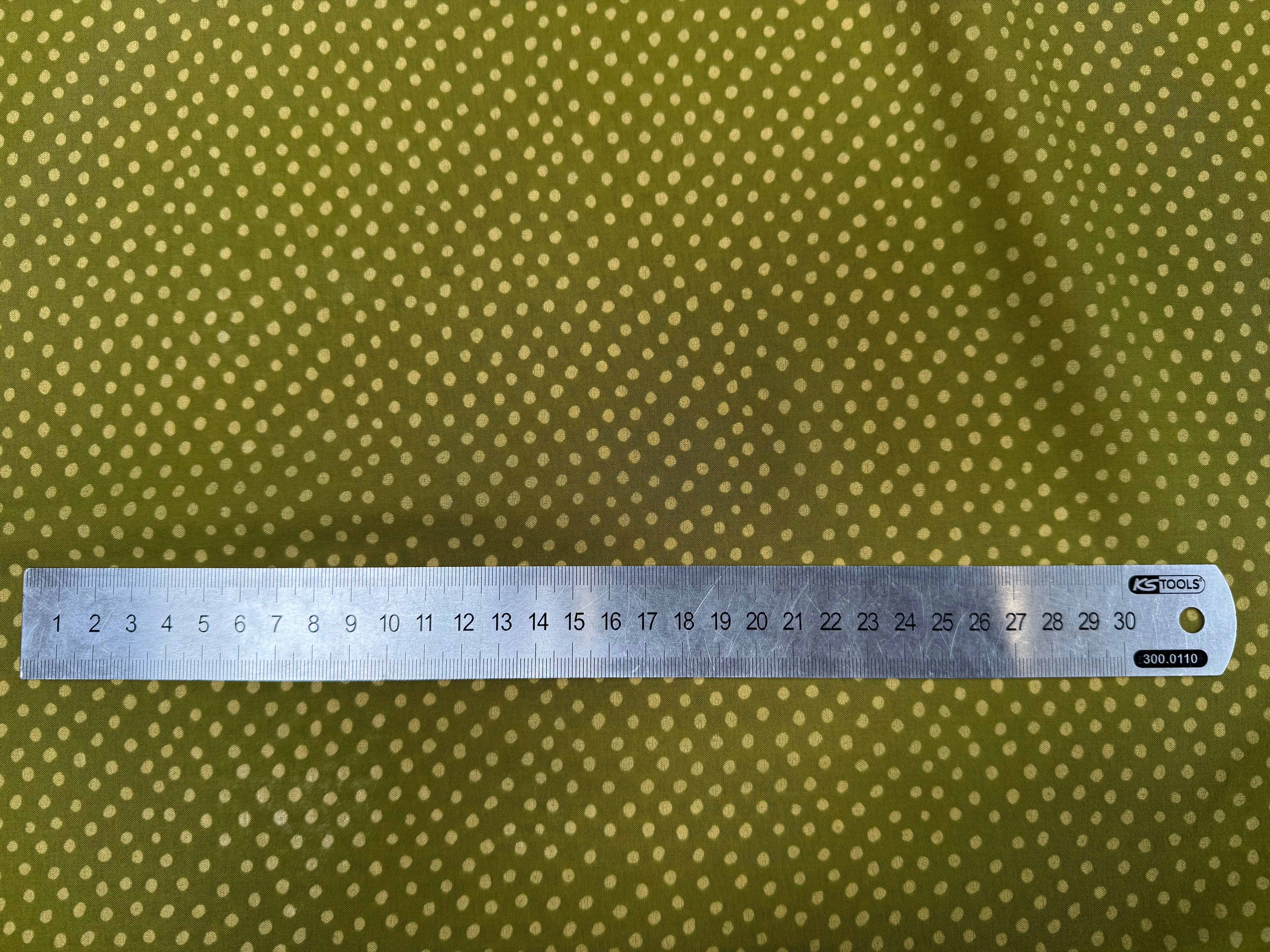 VOILE DE COTON FOND VERT MOTIFS PETITS POIDS - My Little Coupon